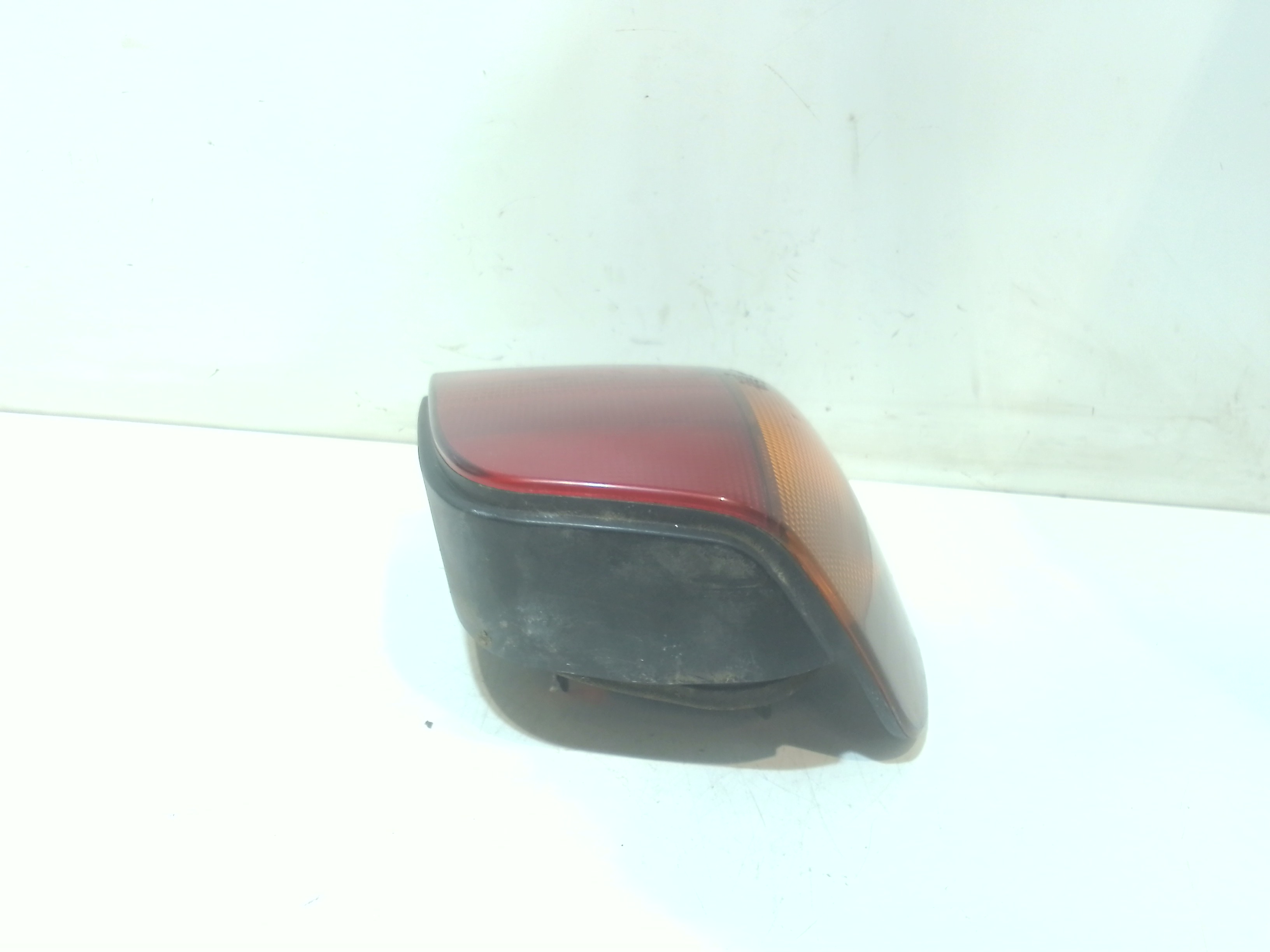 Stop fanale Posteriore sinistro lato Guida per Volkswagen Polo 3 Serie (1994 - 2001)