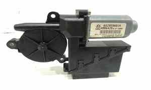 Motorino Alzavetro anteriore destra per Volkswagen Polo 4 Serie (2001 - 2009)