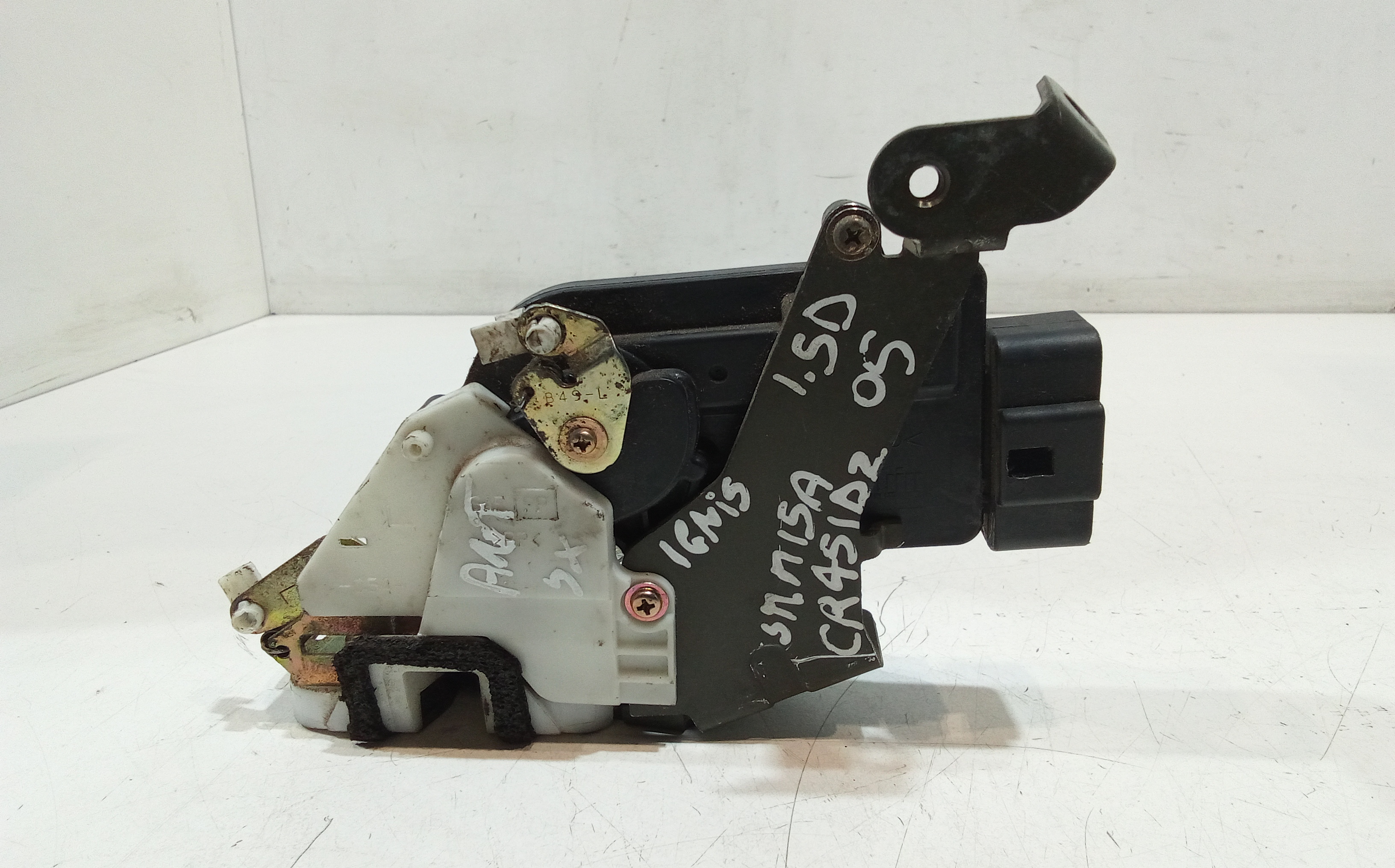 Serratura Anteriore Sinistra per Suzuki Ignis 2 Serie (2003 - 2009)