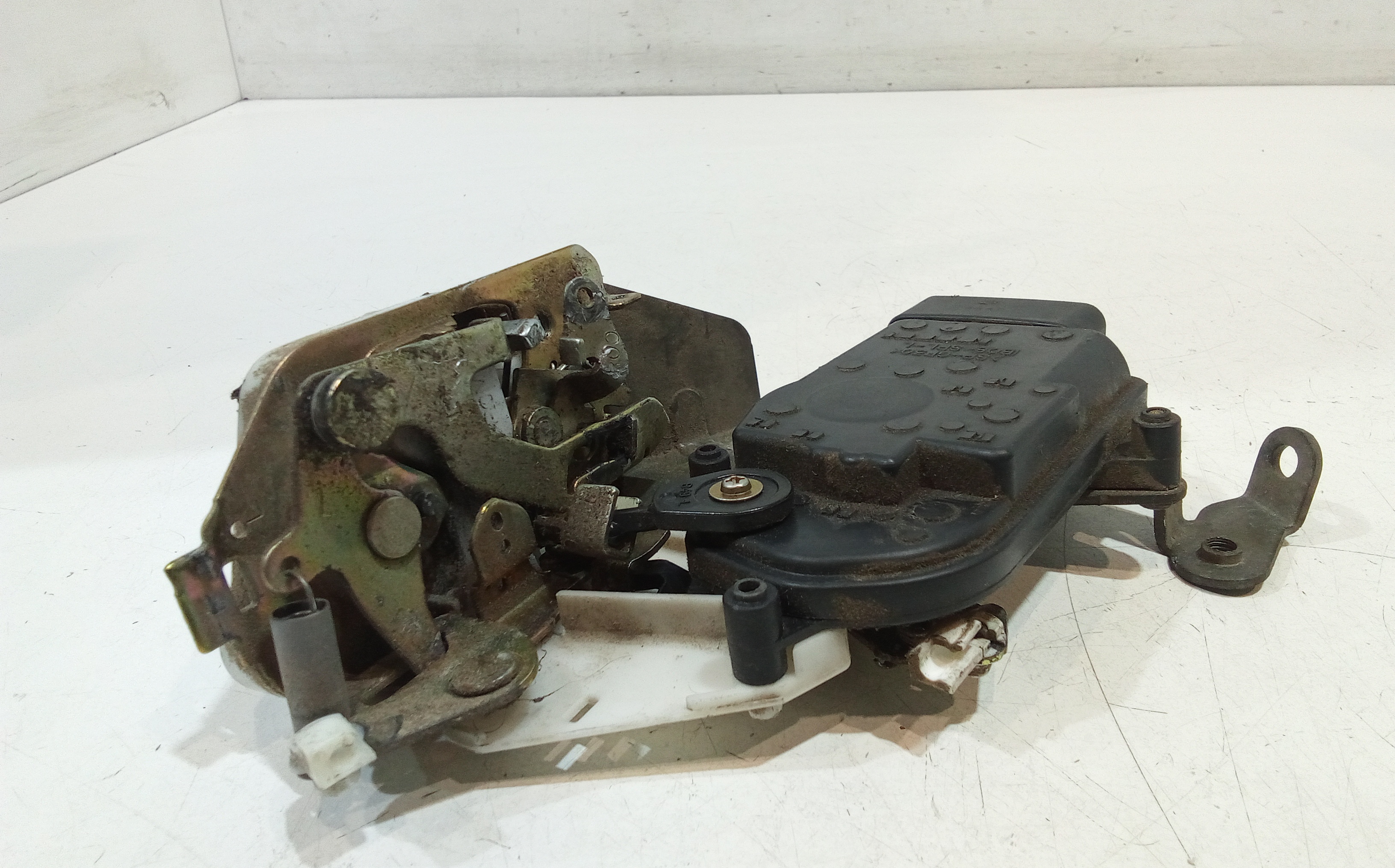 Serratura Anteriore Sinistra per Suzuki Ignis 2 Serie (2003 - 2009)