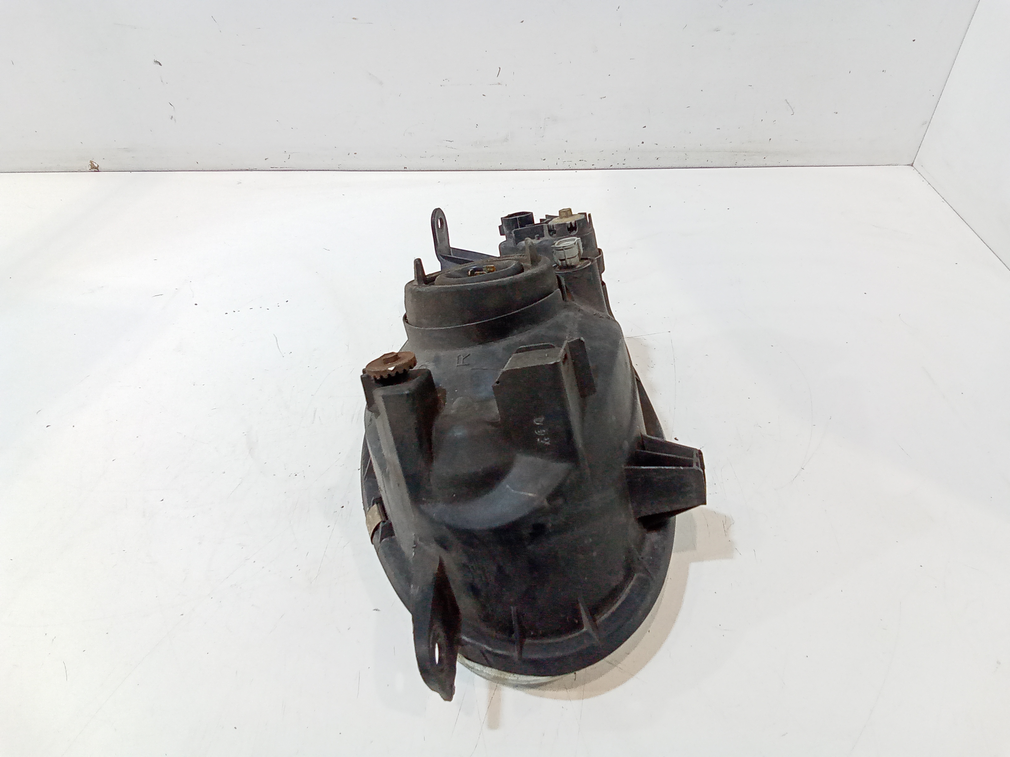 Faro anteriore Destro Passeggero per Toyota Corolla Berlina 1 Serie (1997 - 2000)