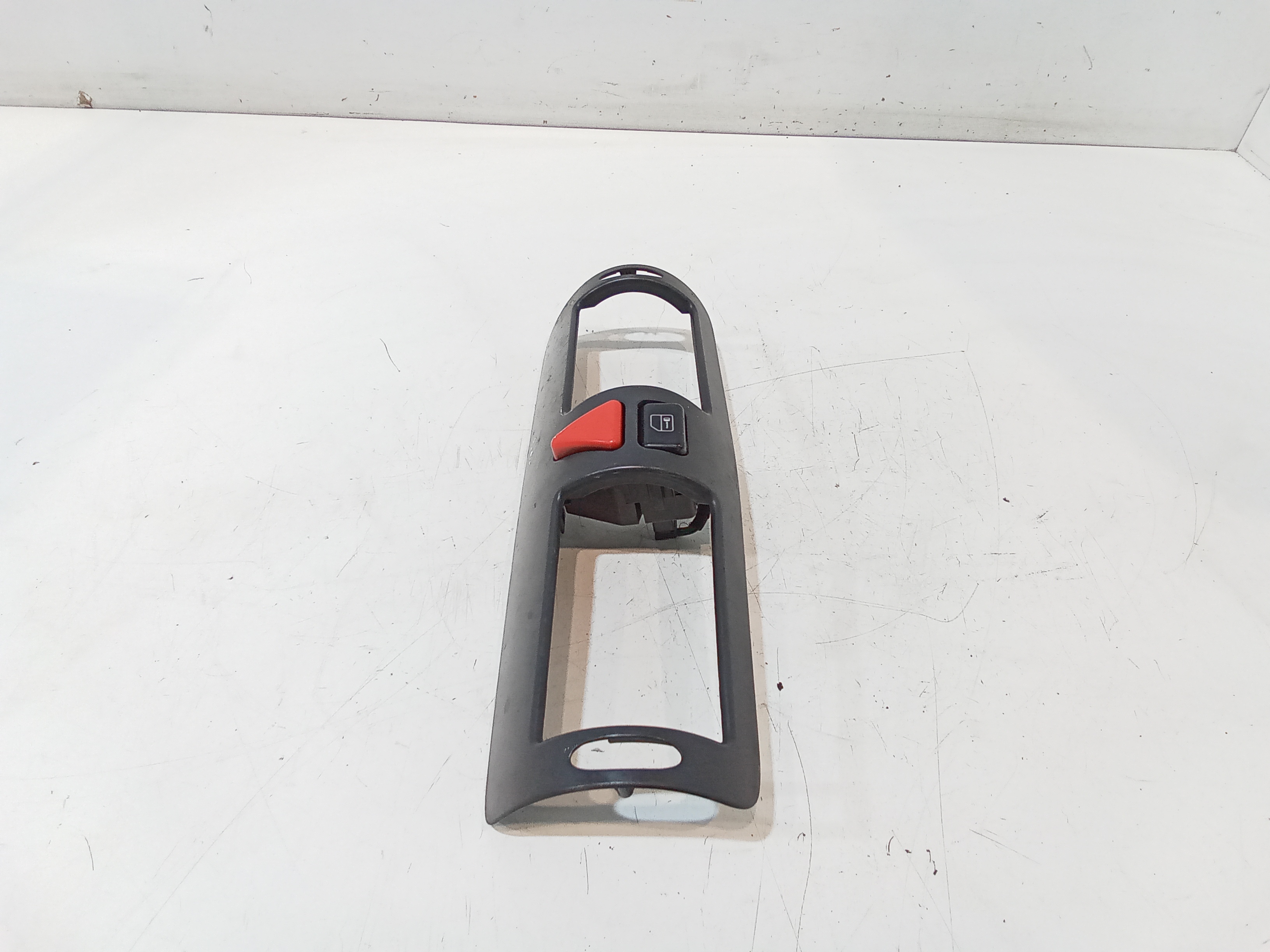 Pulsante luci di emergenza per Mercedes Vaneo 1 Serie (2001 - In produzione)