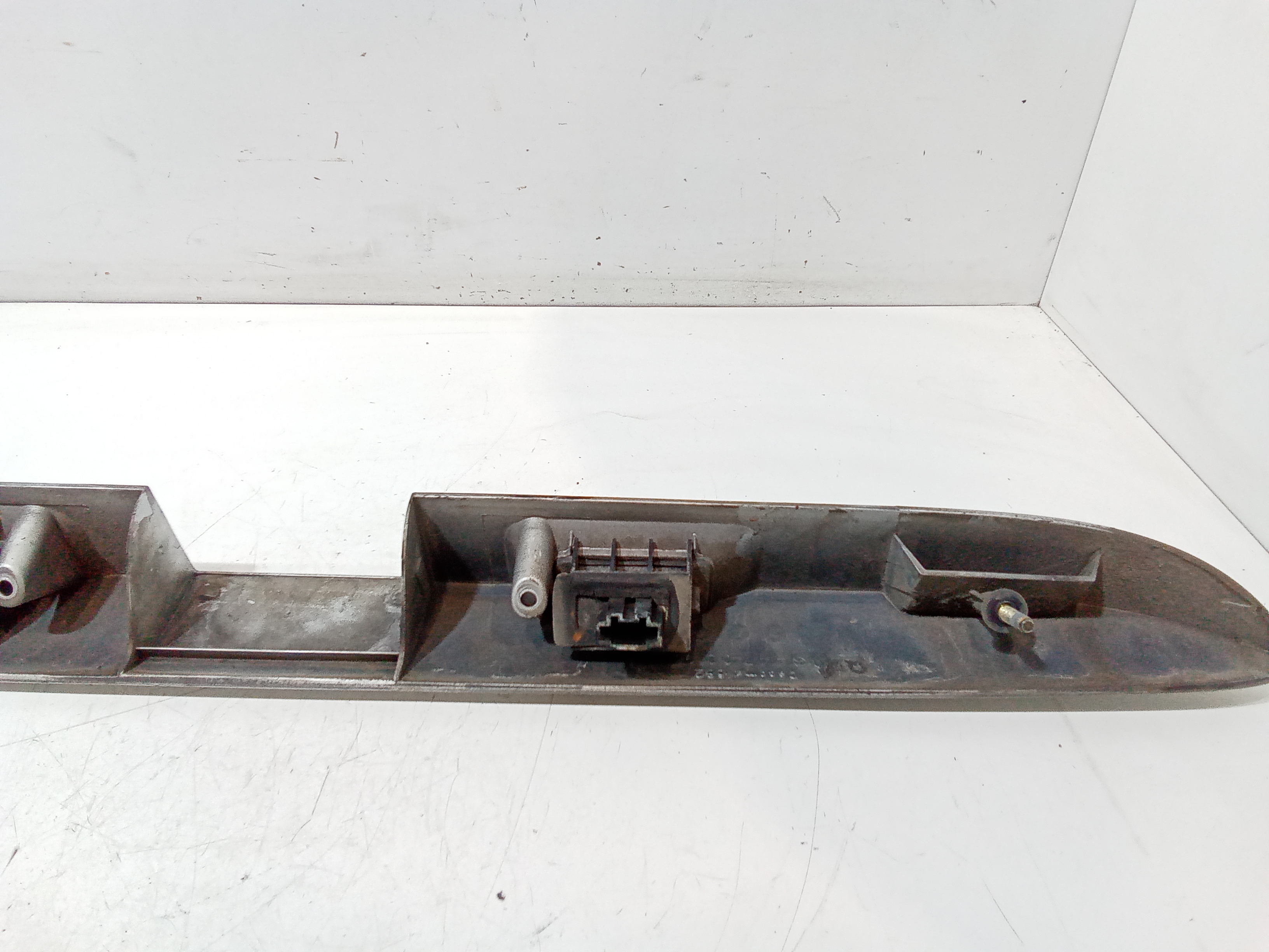 Maniglione posteriore con luci per Mercedes Vaneo 1 Serie (2001 - In produzione)