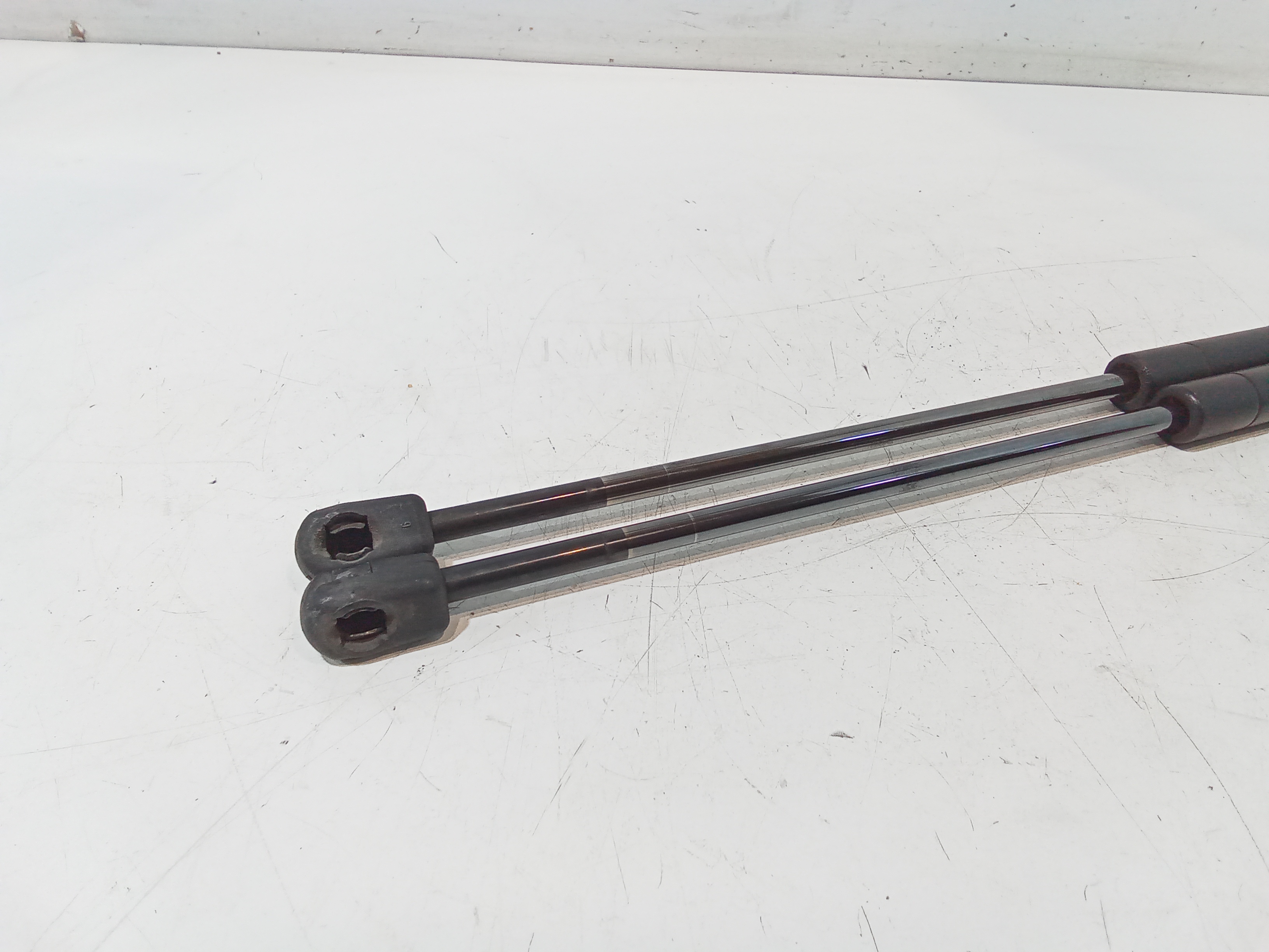 Pistoncini cofano Post. per Fiat Bravo 2 Serie (2007 - 2010)