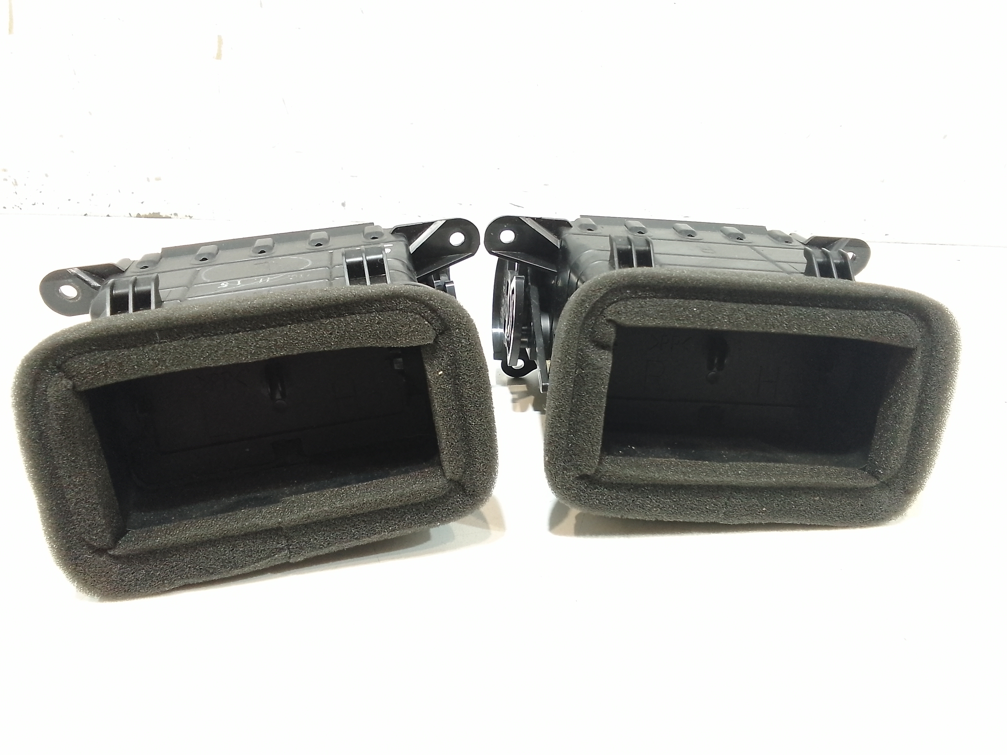 Bocchette Aria Centrale per Mazda 3 Berlina Serie (03>09) (2003 - 2009)