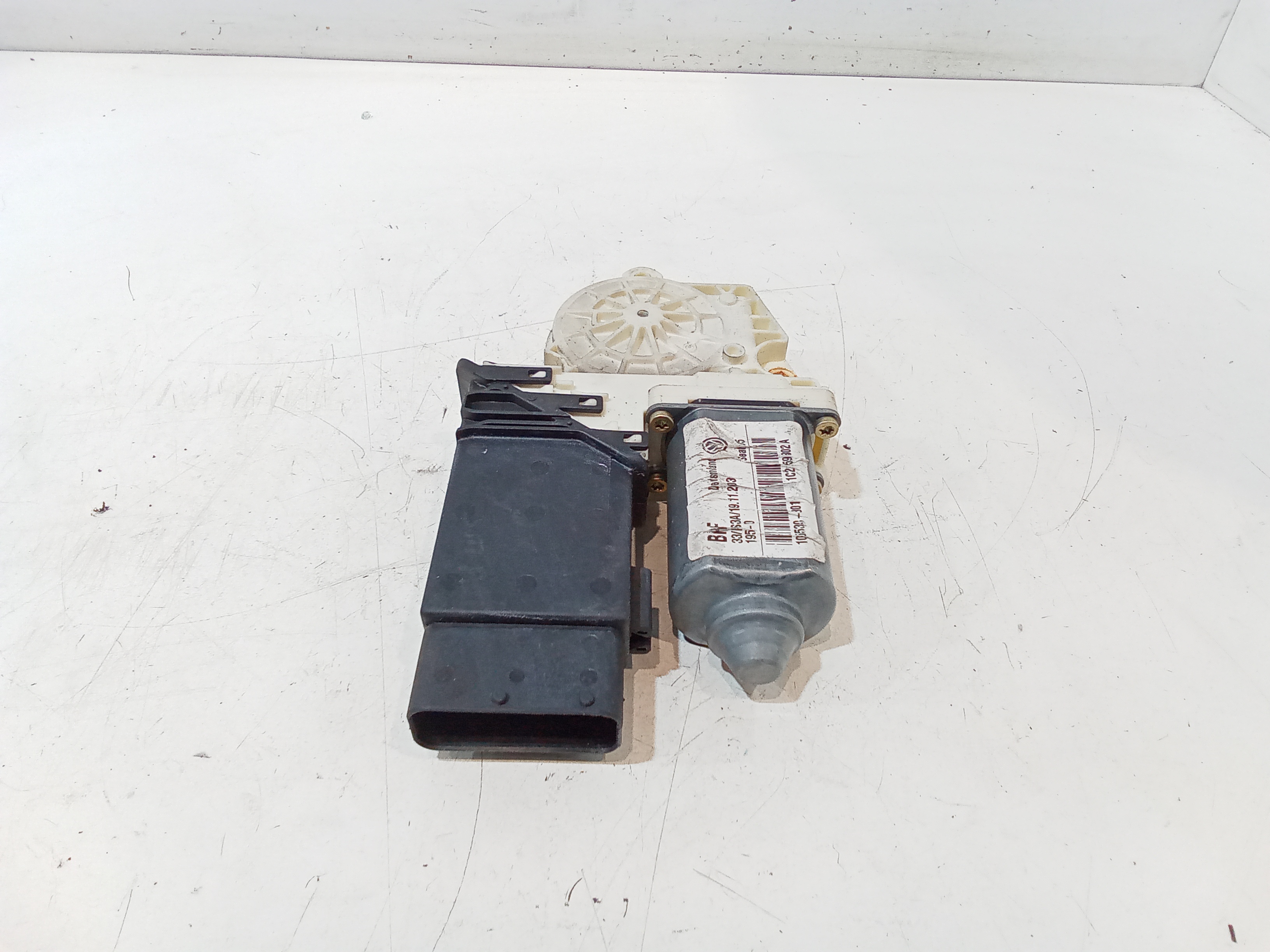 Motorino Alzavetro anteriore destra per Seat Leon 1 Serie (1999 - 2005)