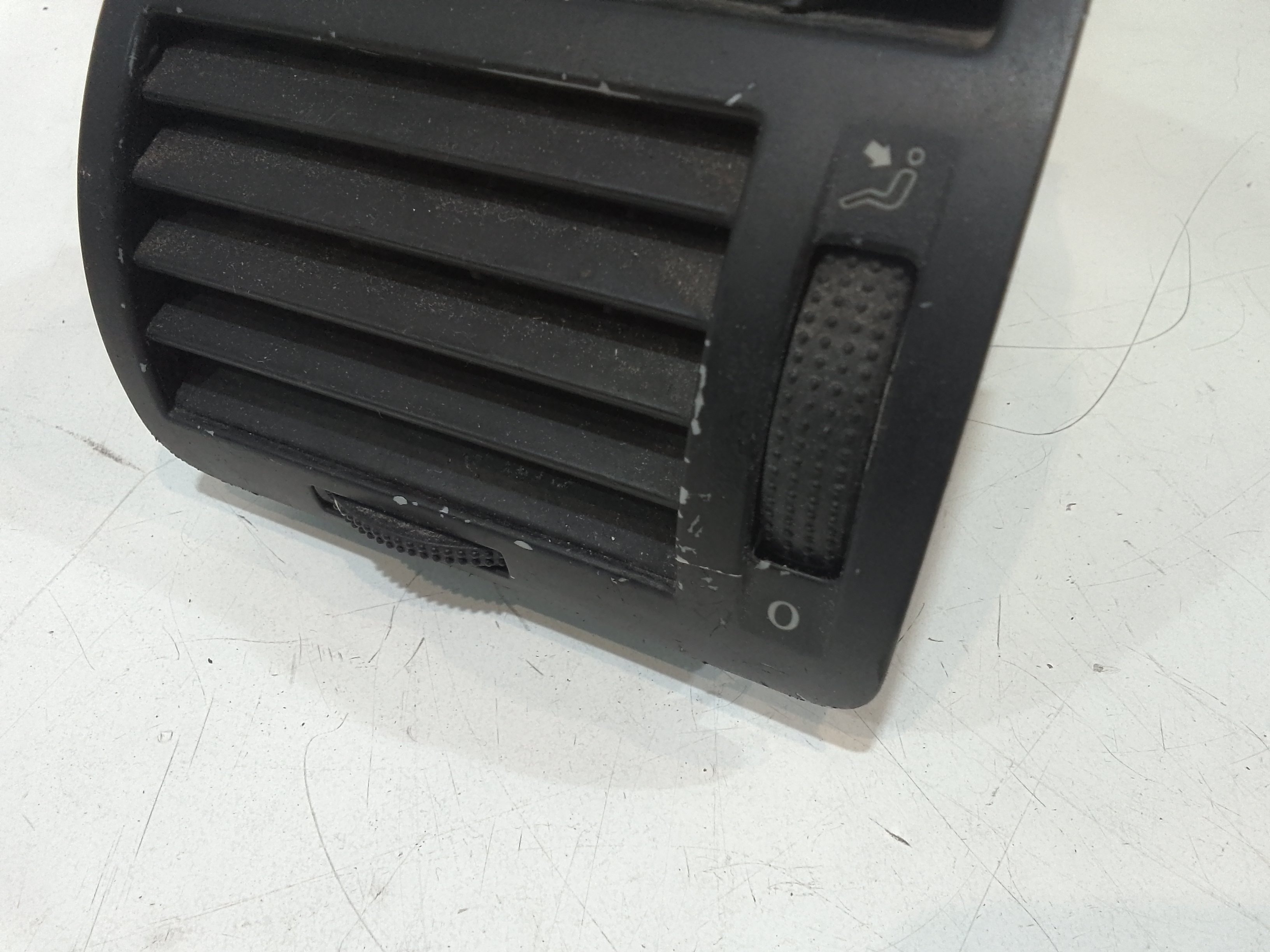 Bocchetta aria cruscotto lato guida per Seat Alhambra 2 Serie (2000 - 2009)