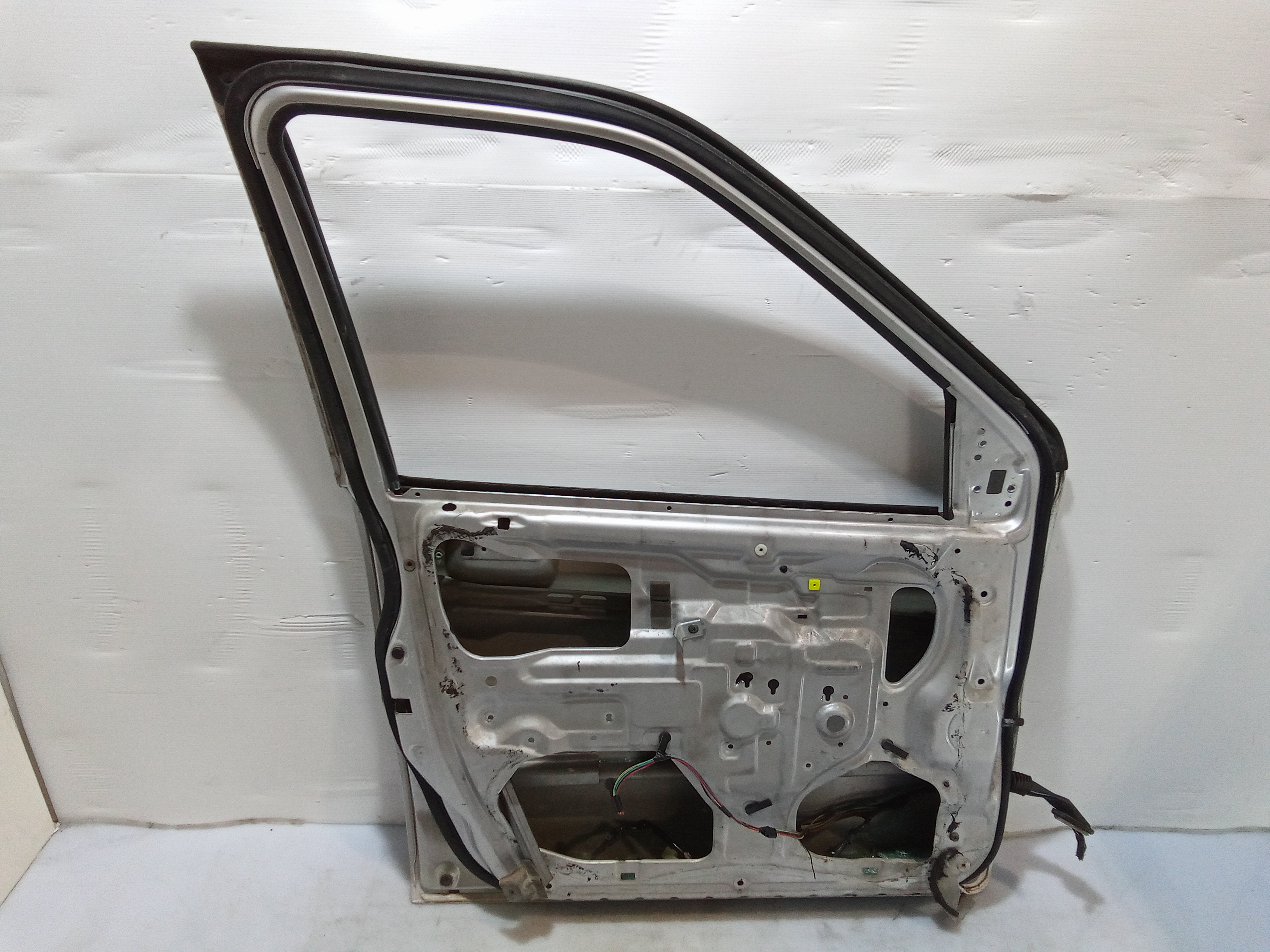 Portiera Anteriore Sinistra per Suzuki Ignis 2 Serie (2003 - 2009)