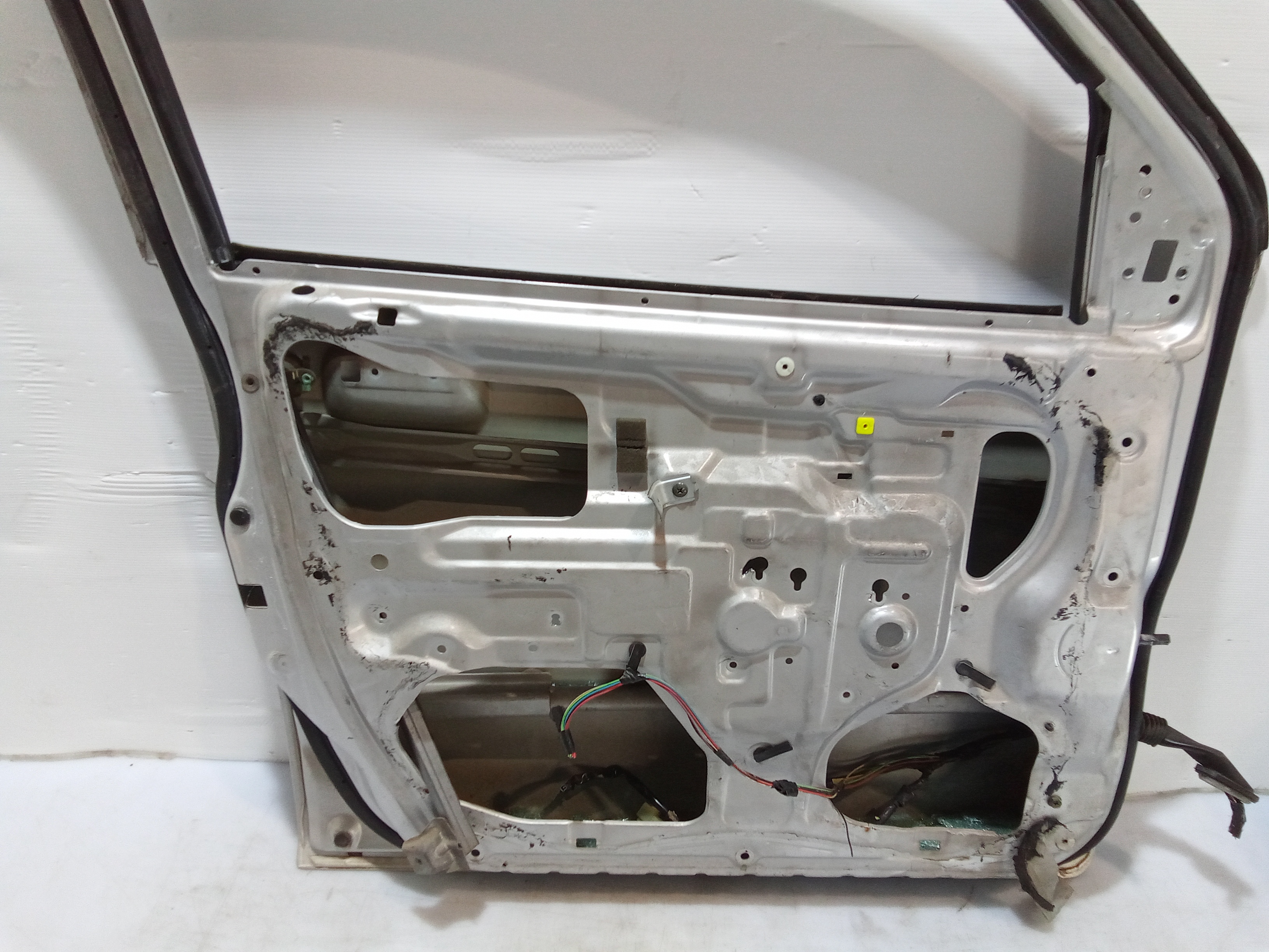 Portiera Anteriore Sinistra per Suzuki Ignis 2 Serie (2003 - 2009)