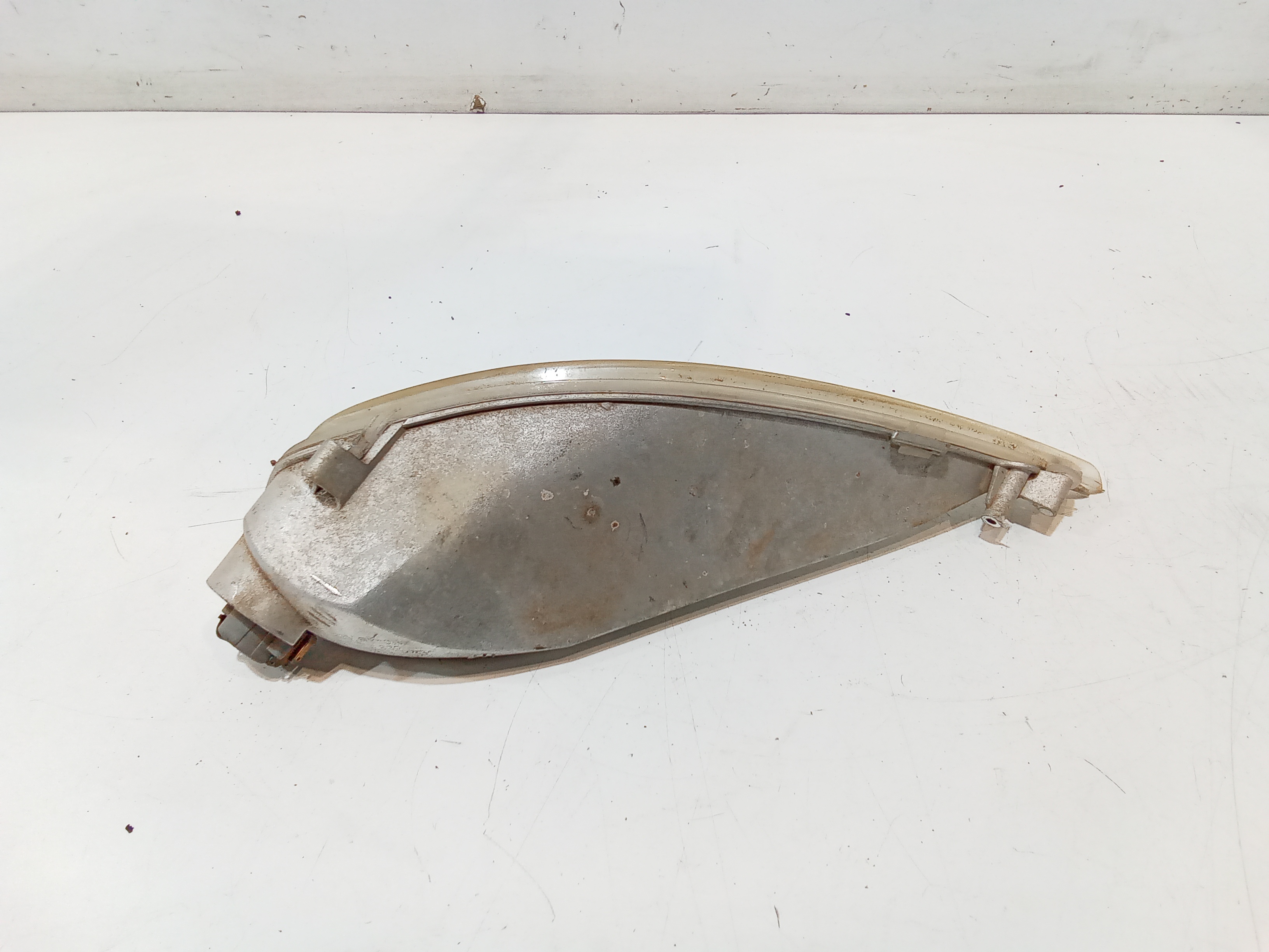 Freccia ant SX per Aprilia Atlantic 400cc (2003 - 2010)