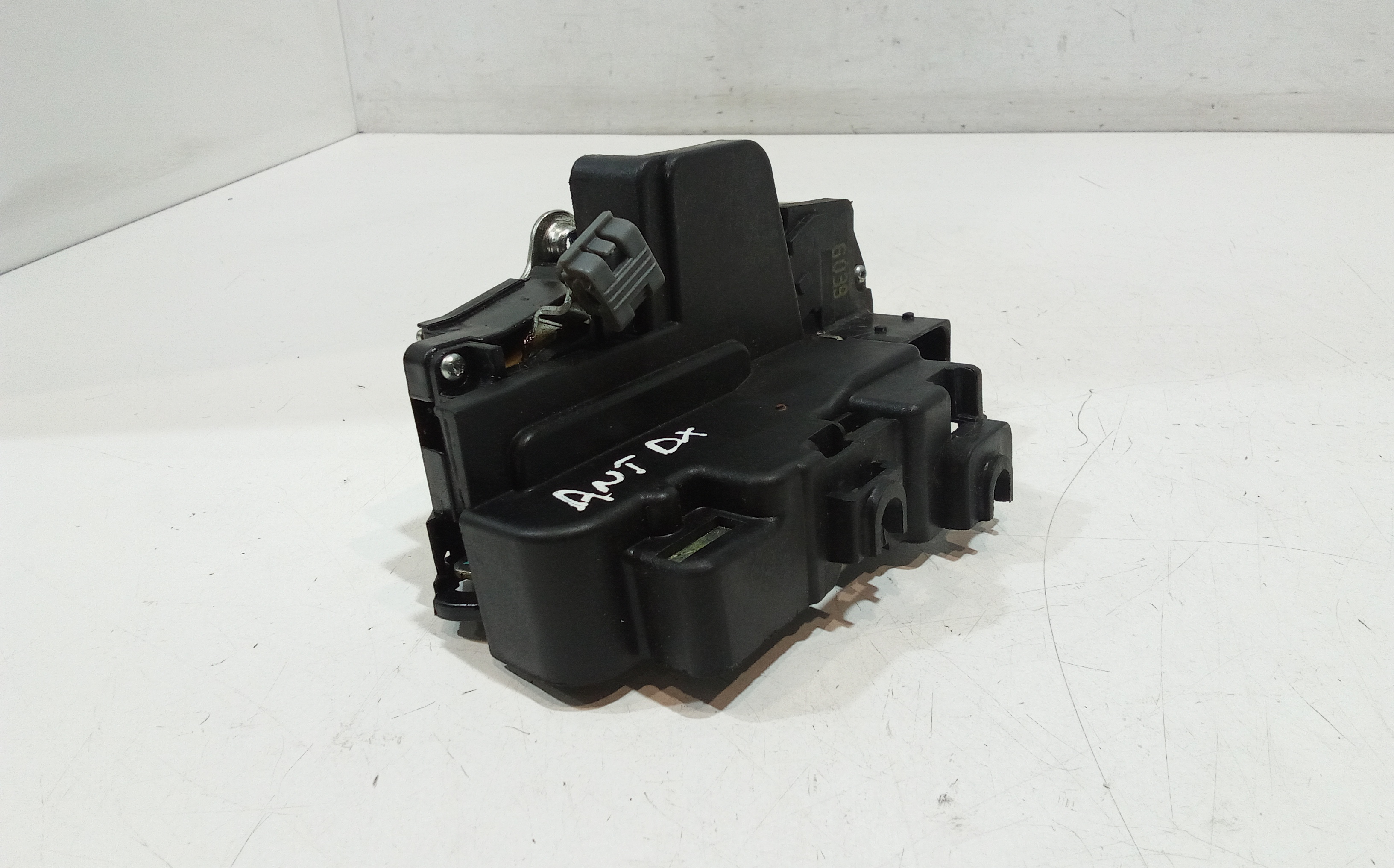 Serratura Anteriore Destra per Opel Antara Serie (2006 - 2015)