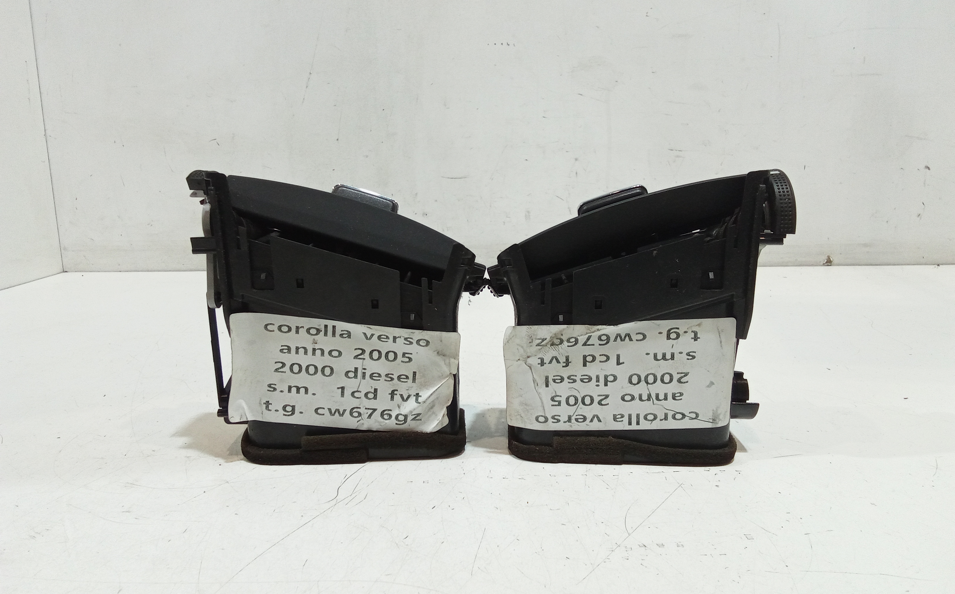 Bocchette Aria Centrale per Toyota Corolla Verso 2 Serie (2004 - 2009)