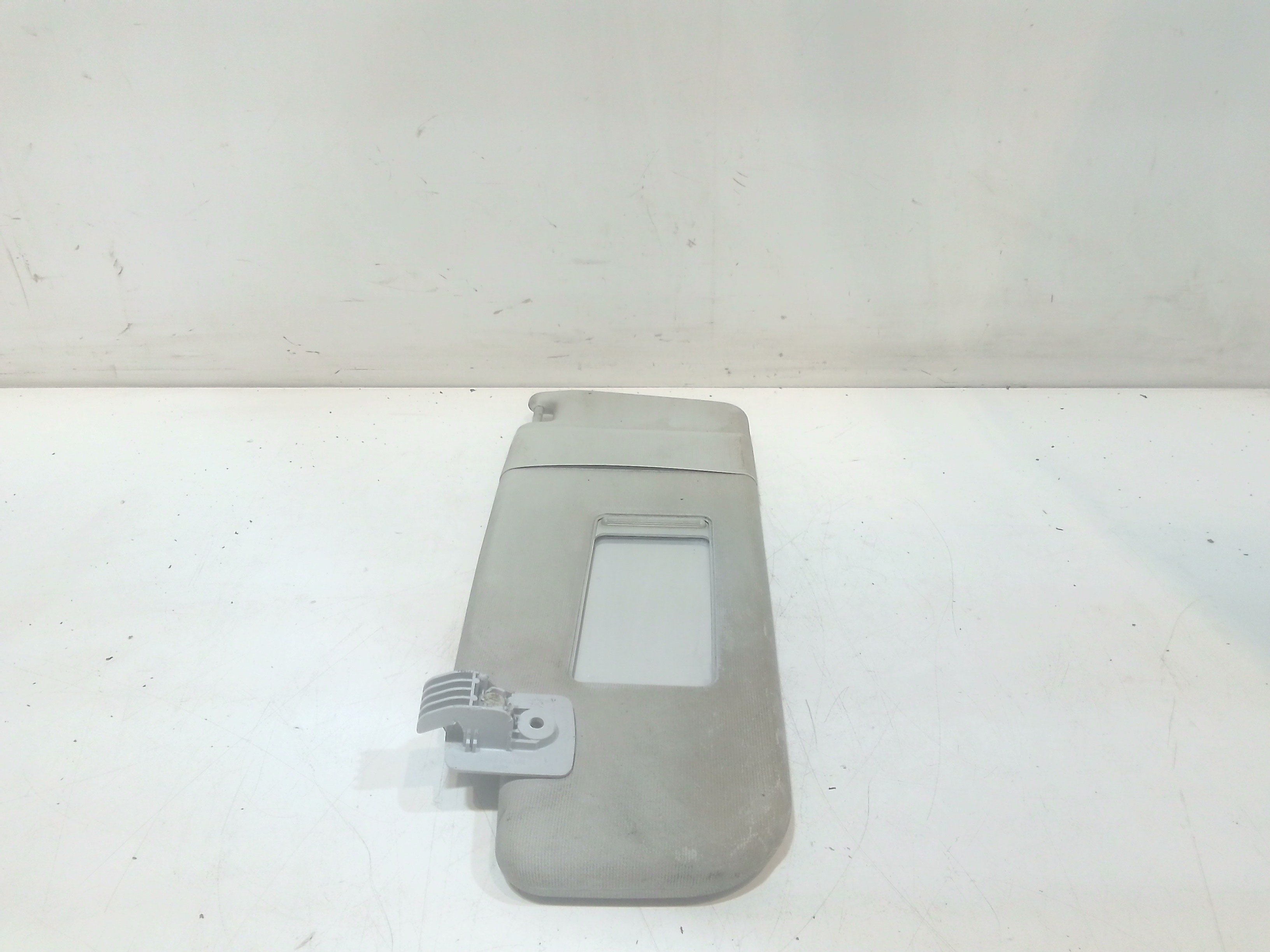 Parasole aletta anteriore Lato Guida per Volkswagen Polo 3 Serie (1994 - 2001)