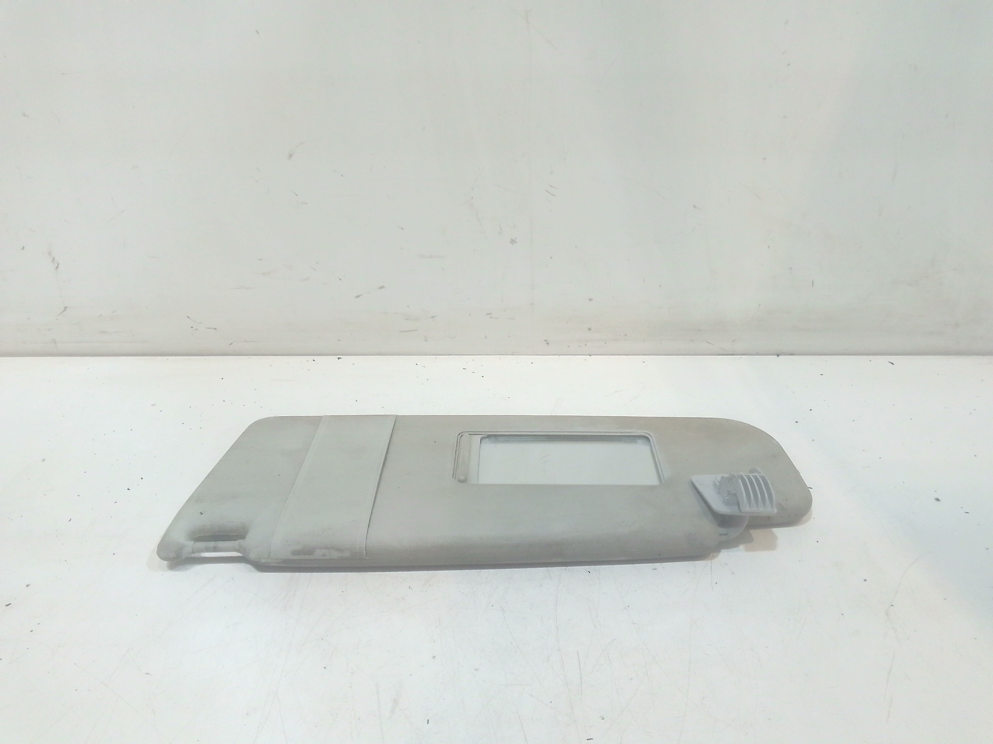 Parasole aletta anteriore Lato Guida per Volkswagen Polo 3 Serie (1994 - 2001)