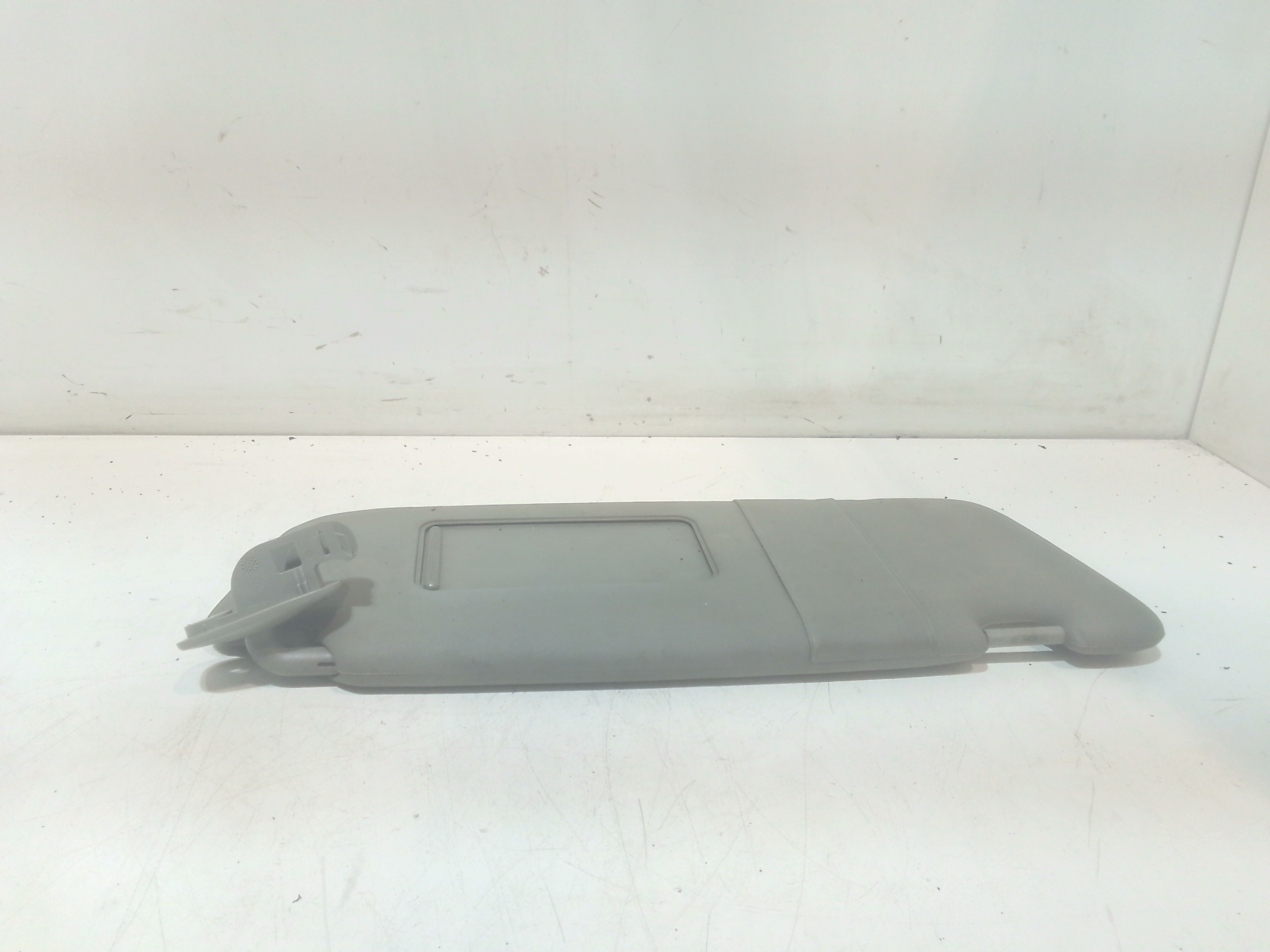 Parasole aletta Lato Passeggero per Audi A4 Berlina (8e) (04>07) (2004 - 2007)