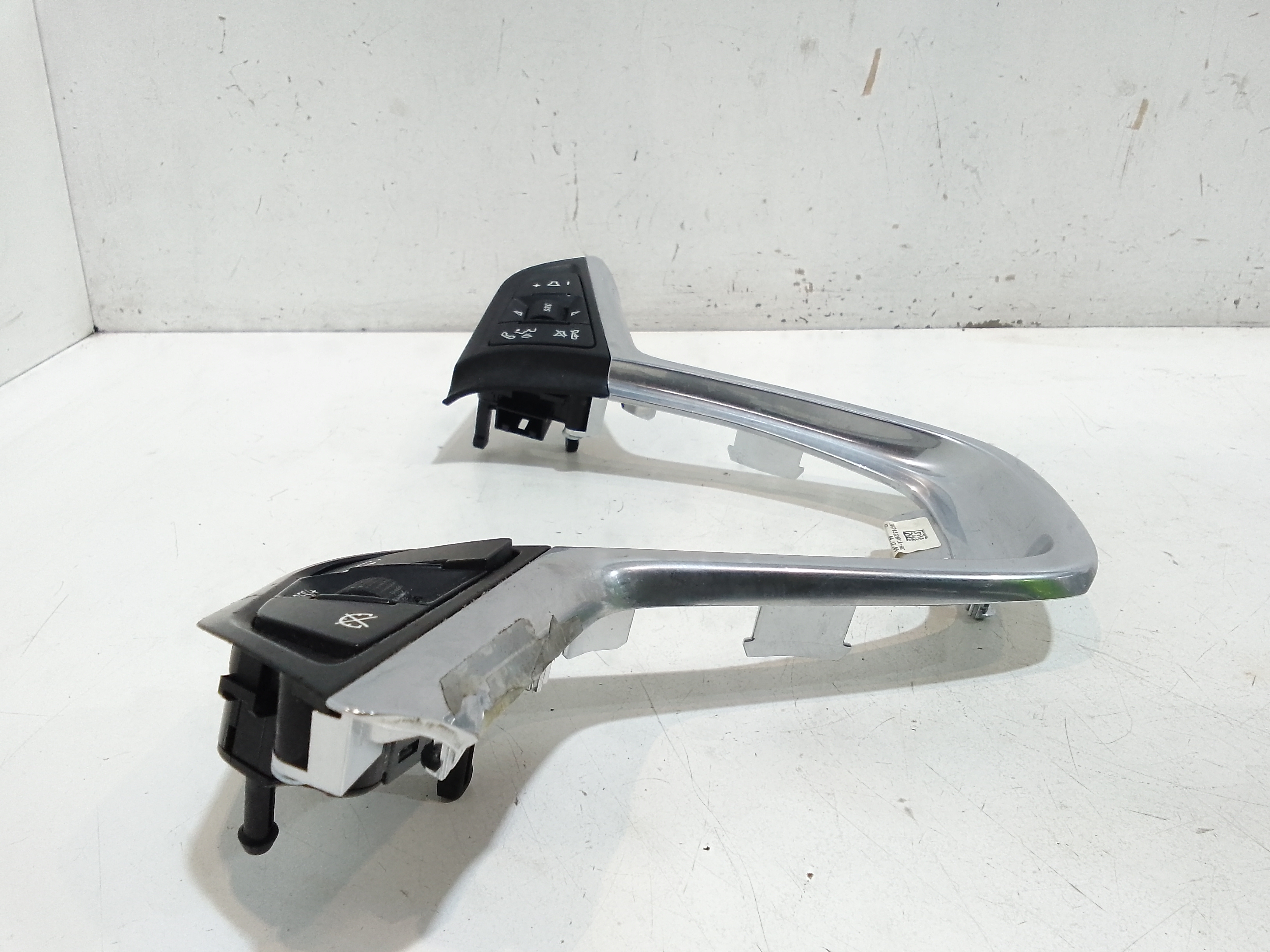 Comandi al volante multifunzione per Opel Astra J (2009 - In produzione)