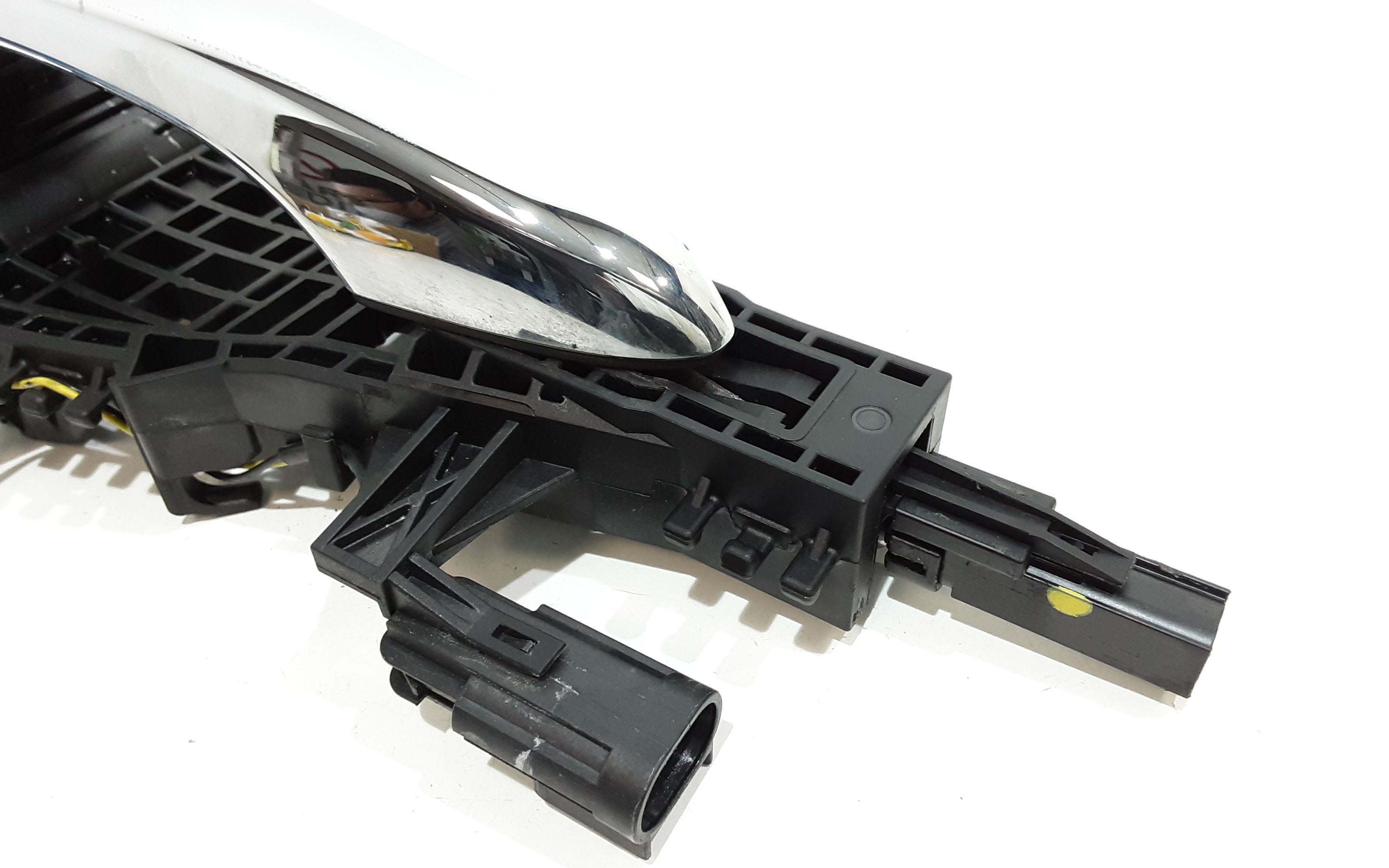 Maniglia esterna Anteriore Destra MASERATI Levante Serie (16>)