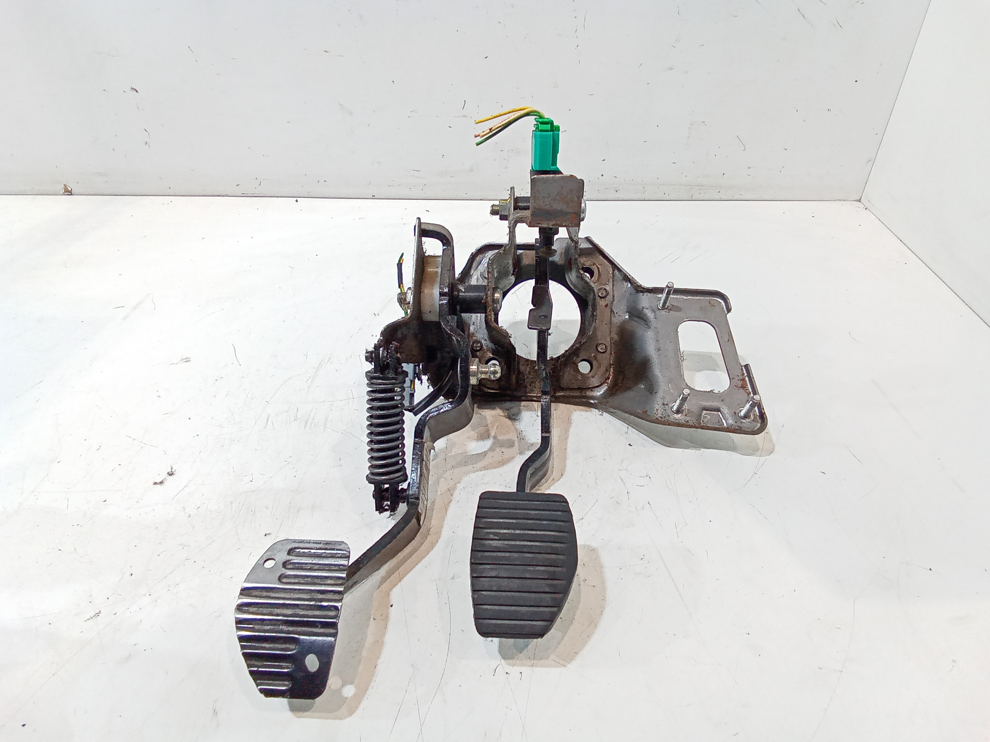 Pedaliera Freno + frizione per Peugeot Partner 3 Serie (2008 - In produzione)