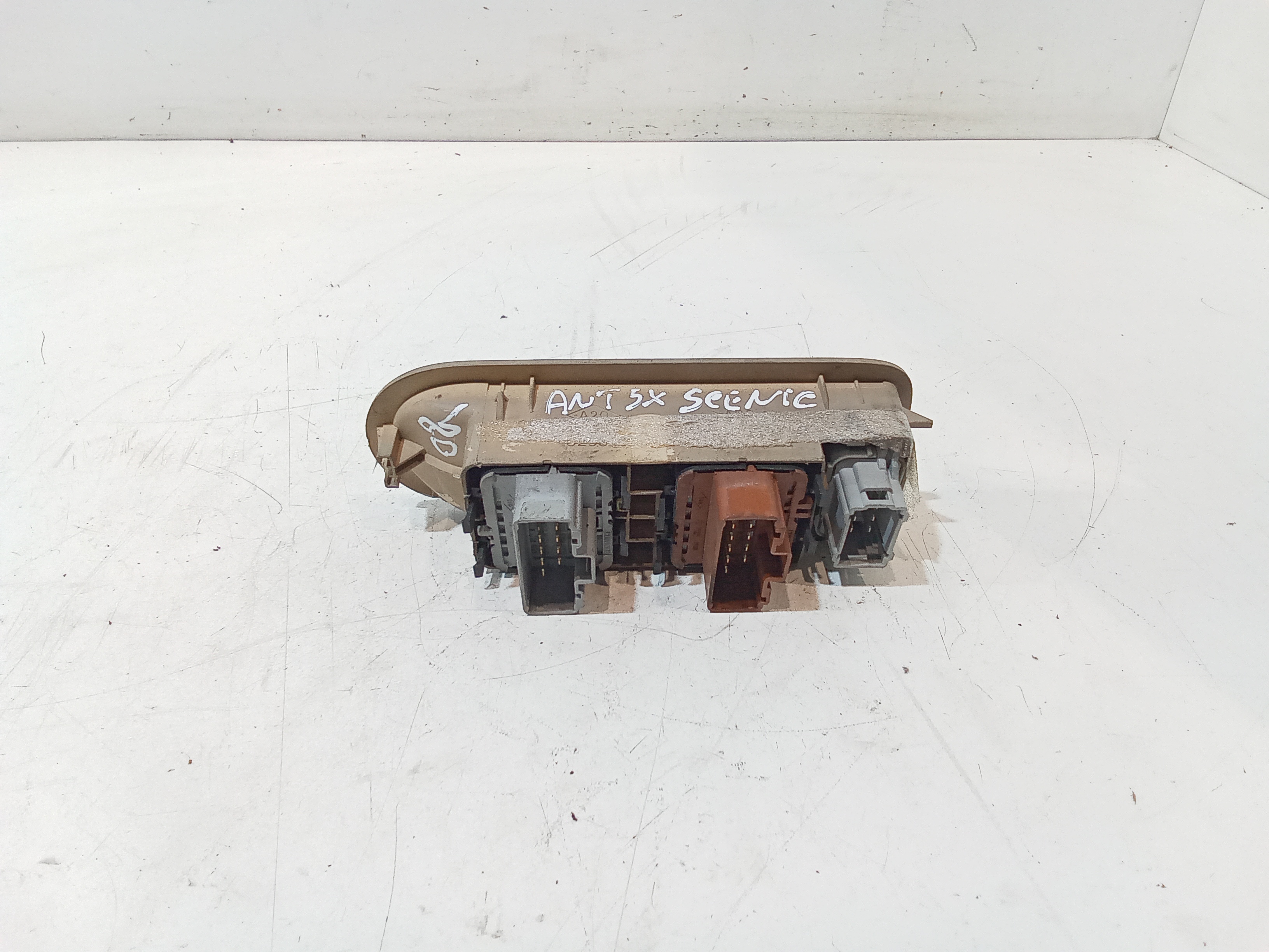 Pulsantiera anteriore sinistra Guida per Renault Scenic Serie (03>09) (2003 - 2009)