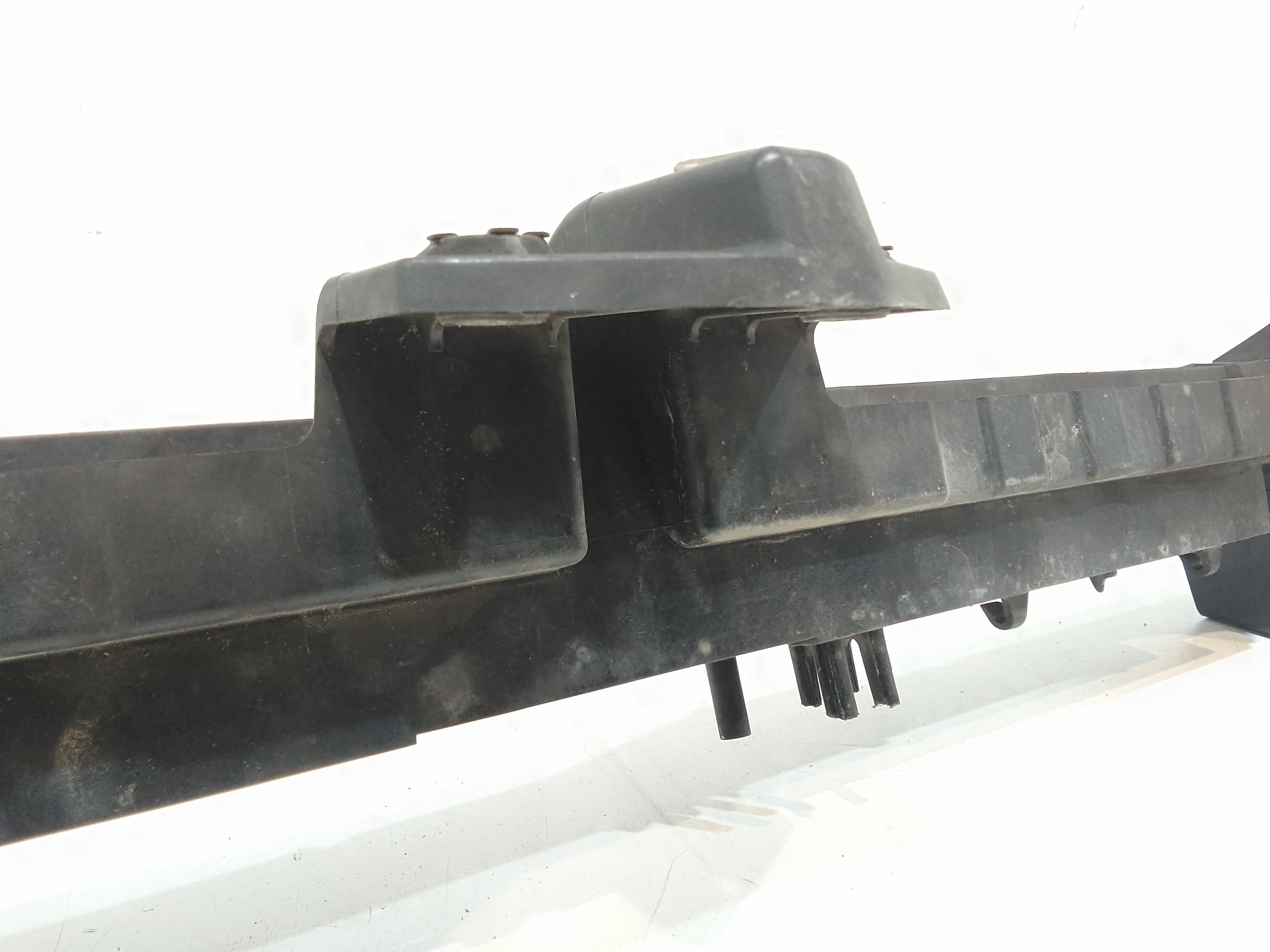 Traversa batticofano per Peugeot Partner 3 Serie (2008 - In produzione)