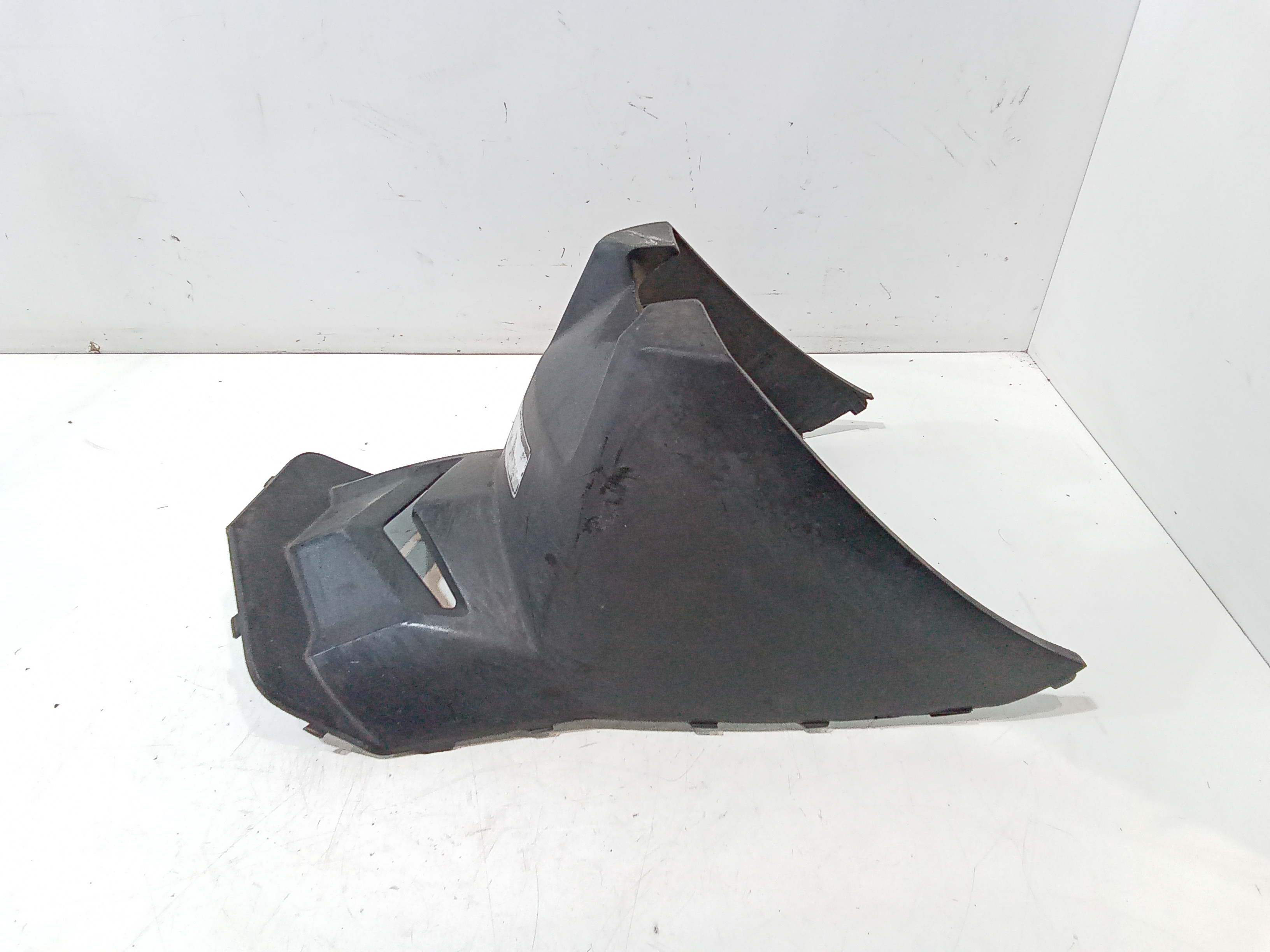 Carena centrale inferiore sella per Kymco Agility 50 (2007 - 2011)