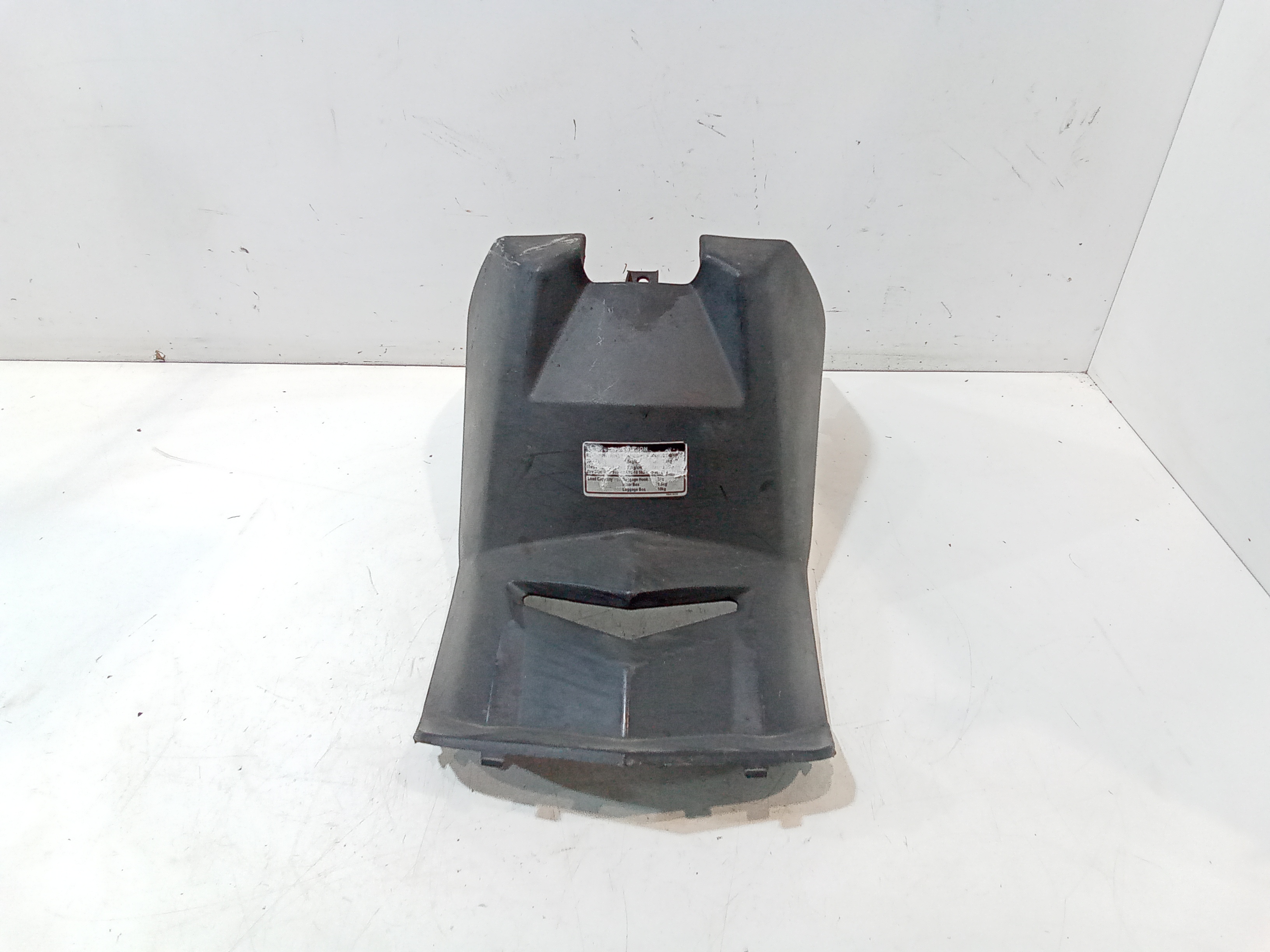 Carena centrale inferiore sella per Kymco Agility 50 (2007 - 2011)