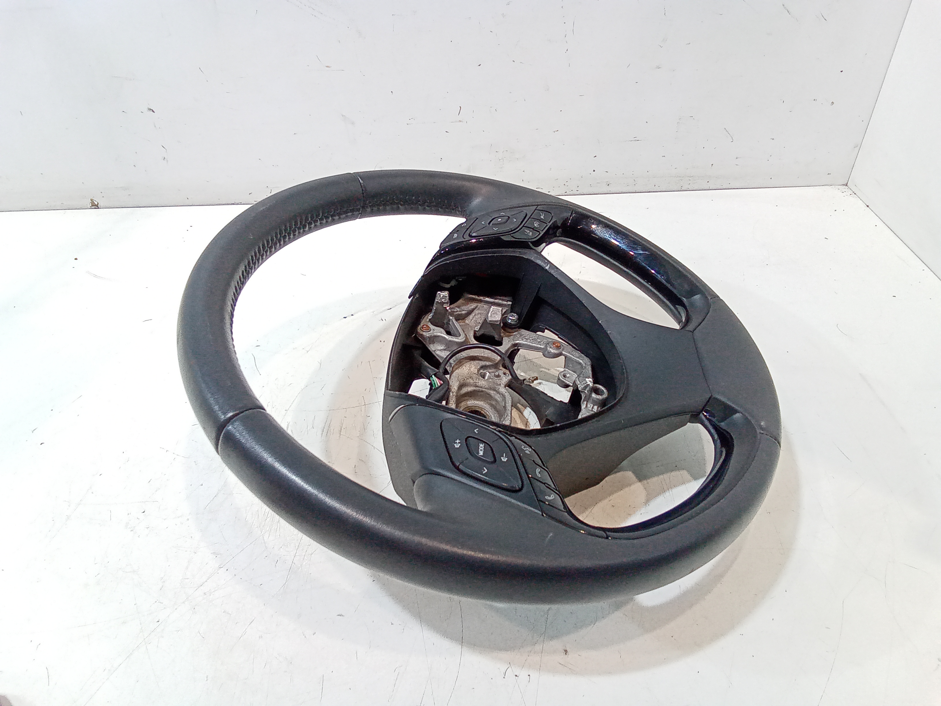 Volante per Toyota C-hr Ibrida (16>) (2016 - In produzione)