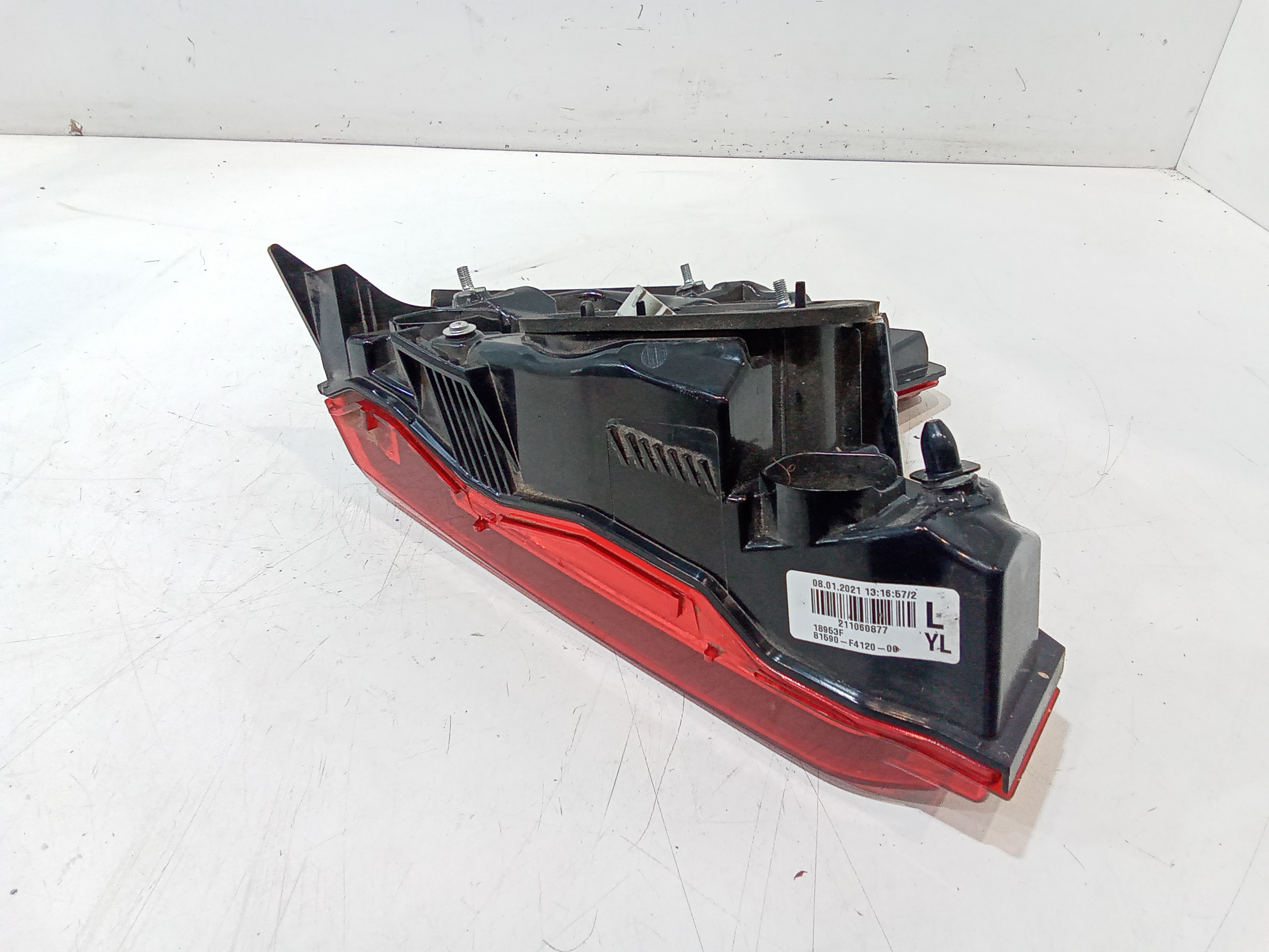 Stop Posteriore Sinistro Integrato nel Portello per Toyota C-hr Ibrida (16>) (2016 - In produzione)