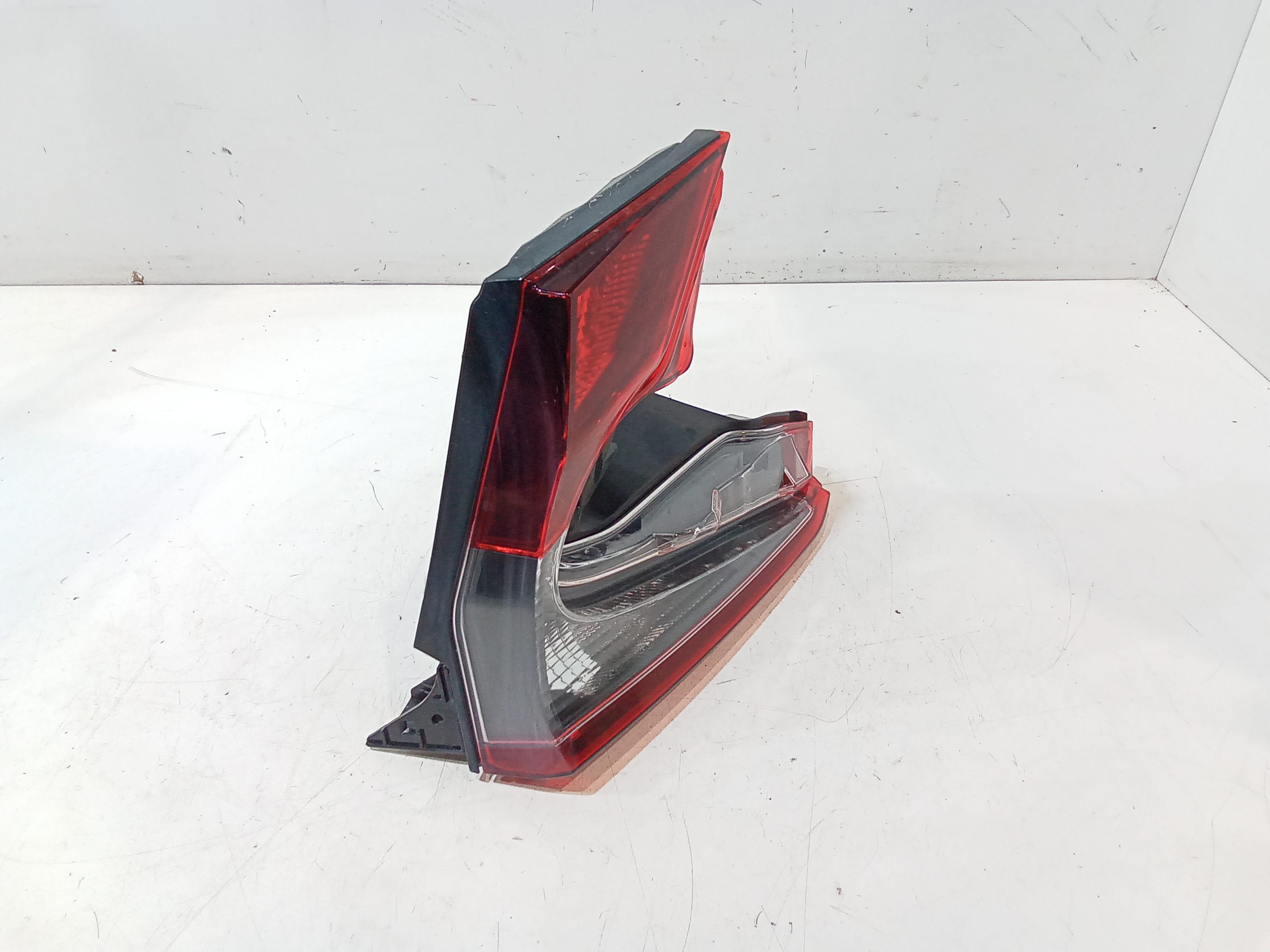 Stop Posteriore Destro Integrato nel Portello per Toyota C-hr Ibrida (16>) (2016 - In produzione)