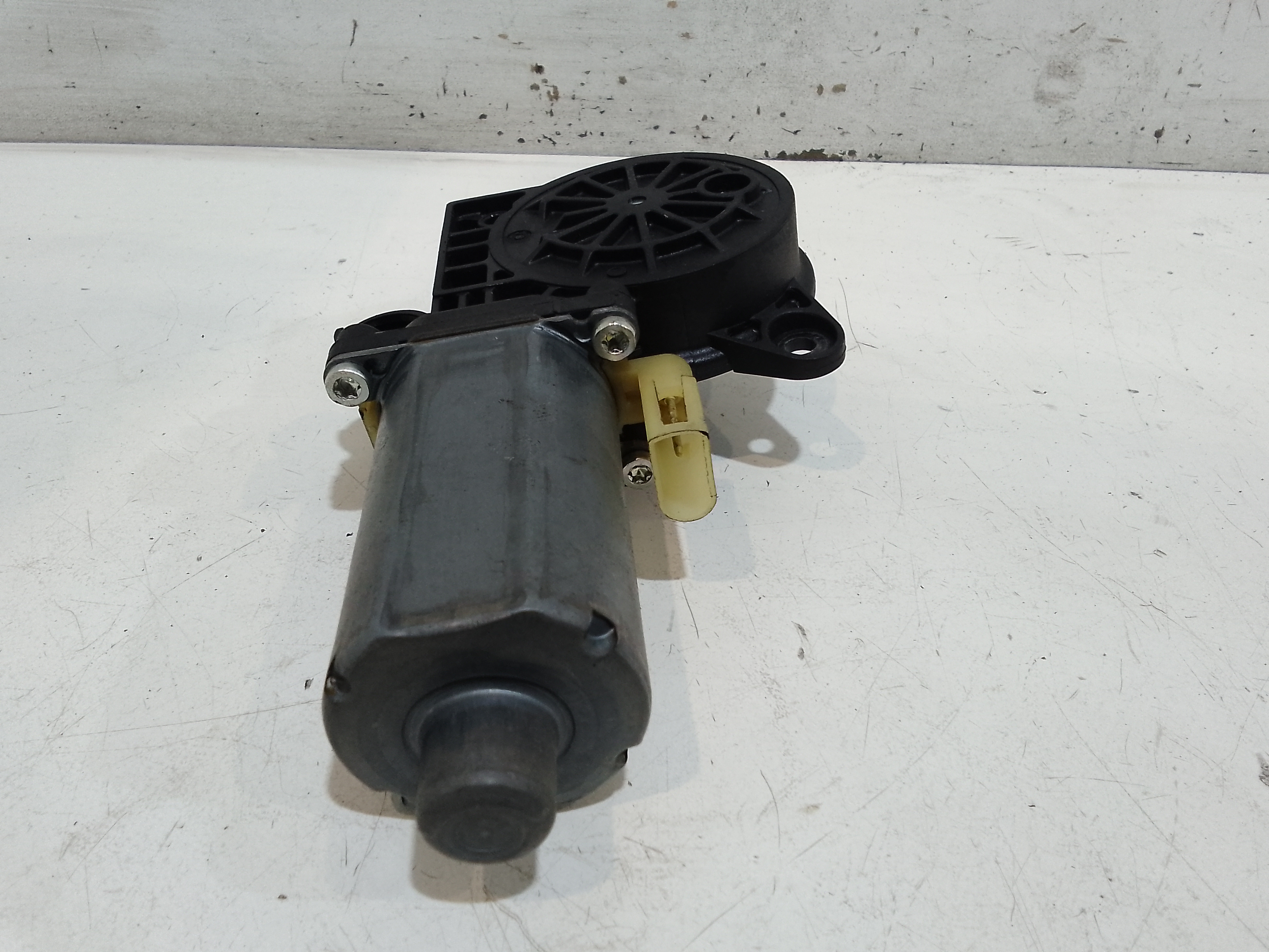 Motorino Alzavetro anteriore destra per Ford Focus Berlina 3 Serie (2004 - 2008)