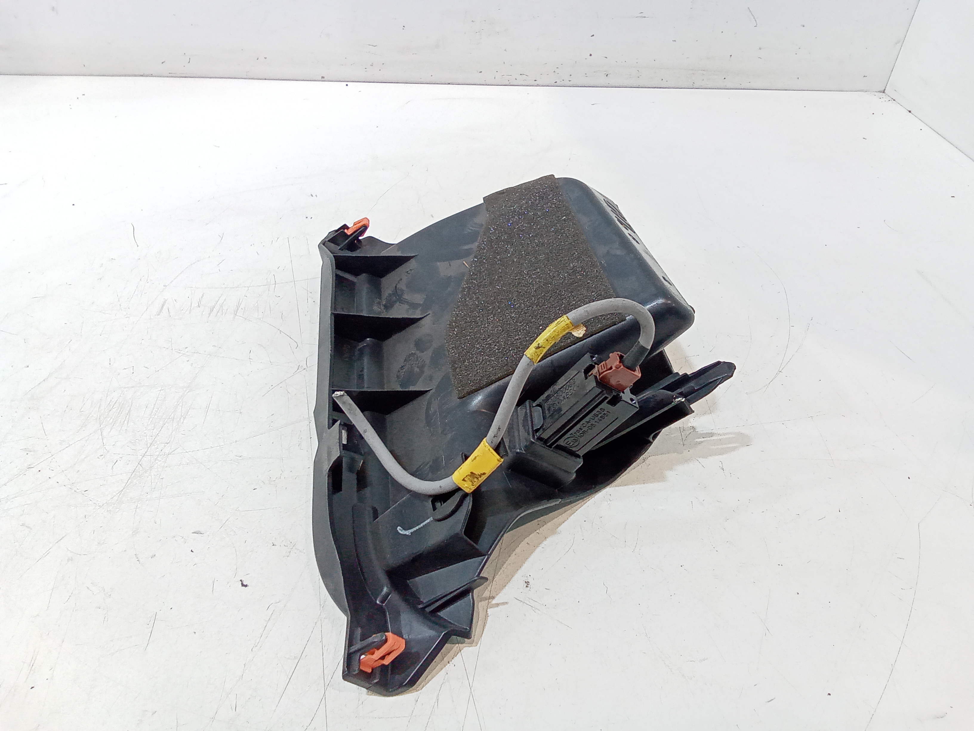 Porta USB per Toyota C-hr Ibrida (16>) (2016 - In produzione)