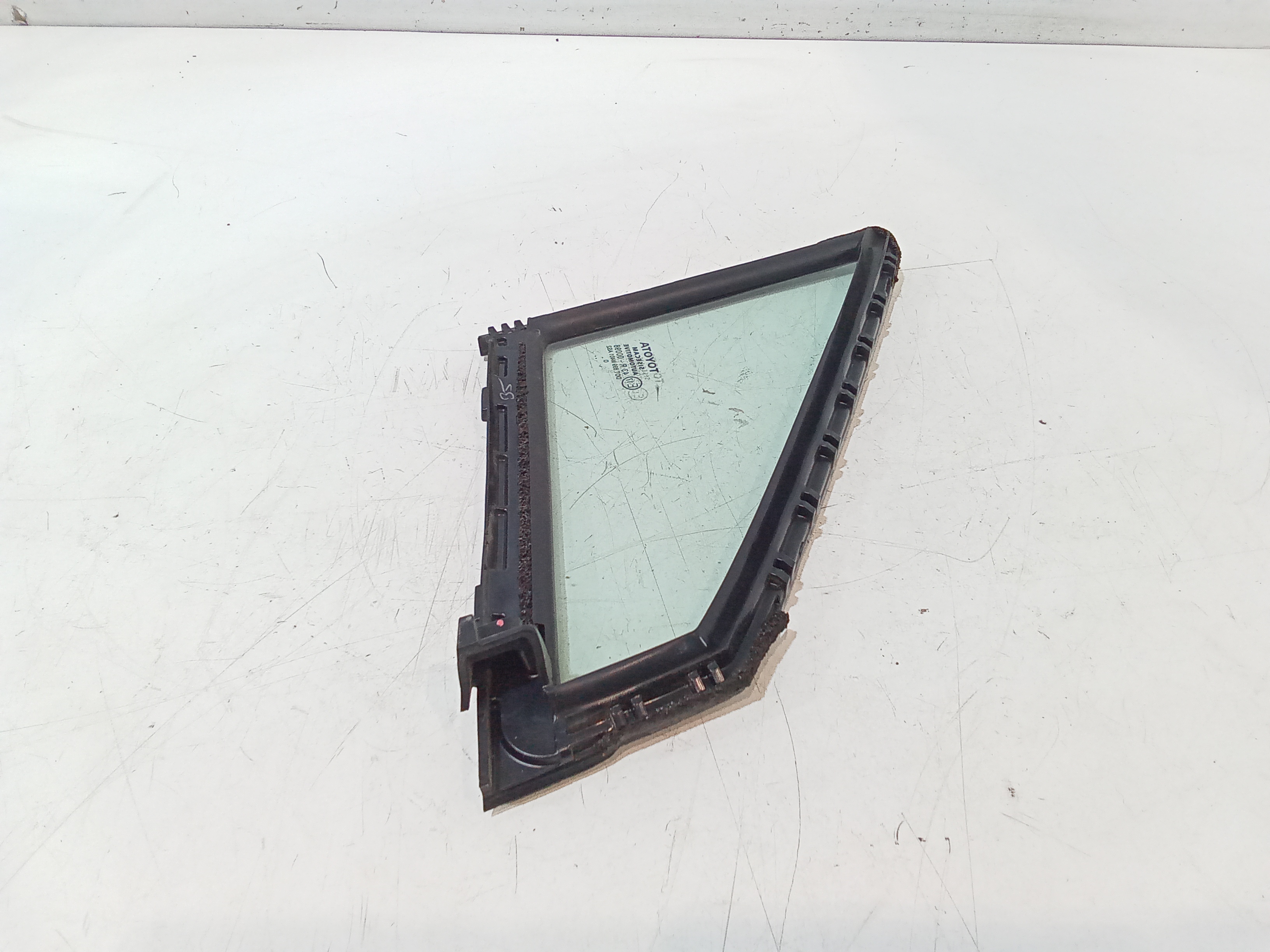 Deflettore ant SX per Toyota C-hr Ibrida (16>) (2016 - In produzione)