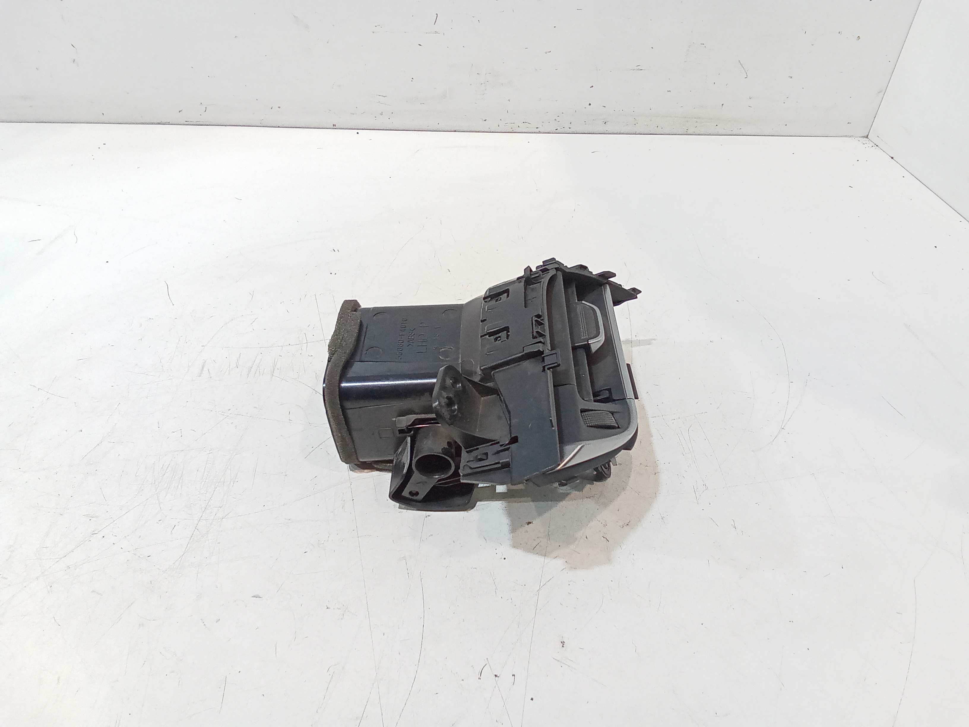 Bocchetta aria cruscotto lato guida per Toyota C-hr Ibrida (16>) (2016 - In produzione)