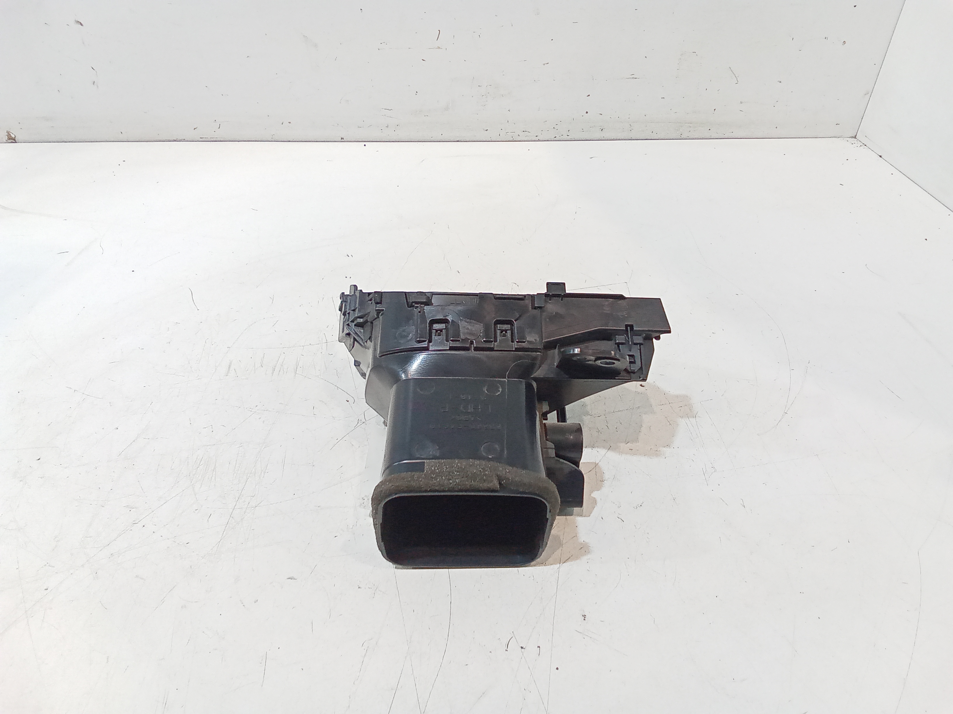 Bocchetta aria cruscotto lato guida per Toyota C-hr Ibrida (16>) (2016 - In produzione)