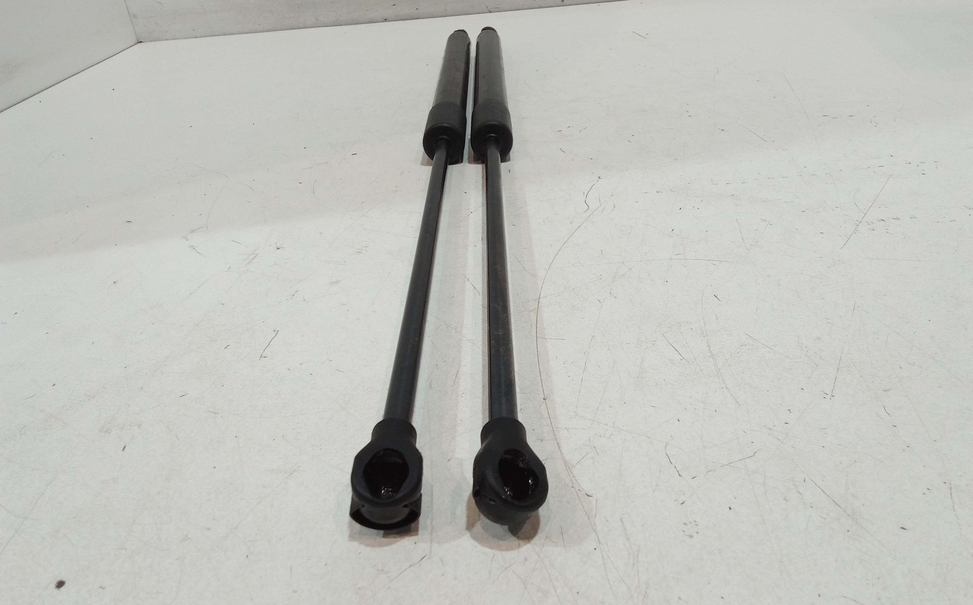 Pistoncini cofano Post. per Toyota C-hr Ibrida (16>) (2016 - In produzione)