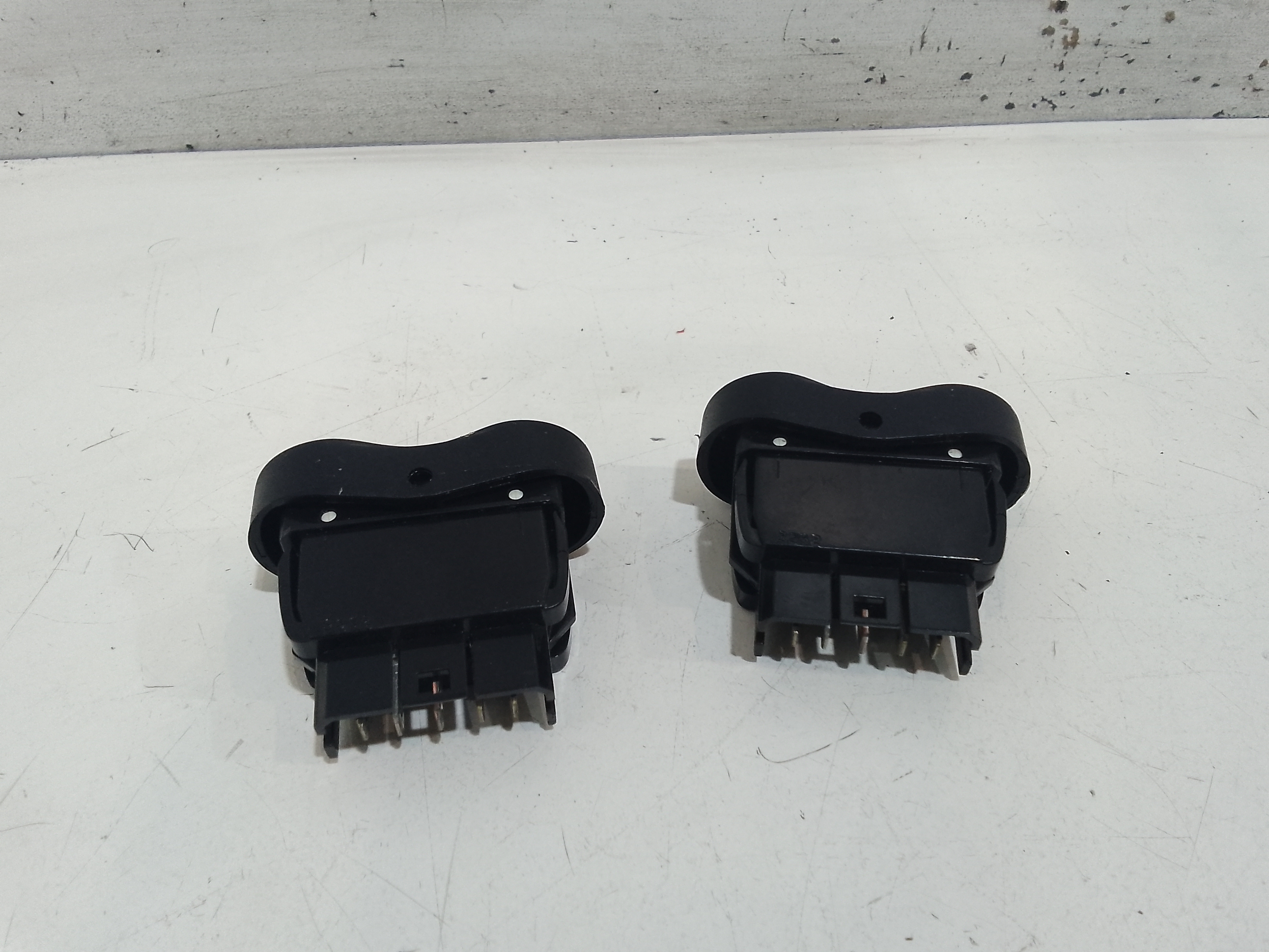 Pulsantiera alzavetri centrale per Dacia Duster 1 Serie (2010 - In produzione)