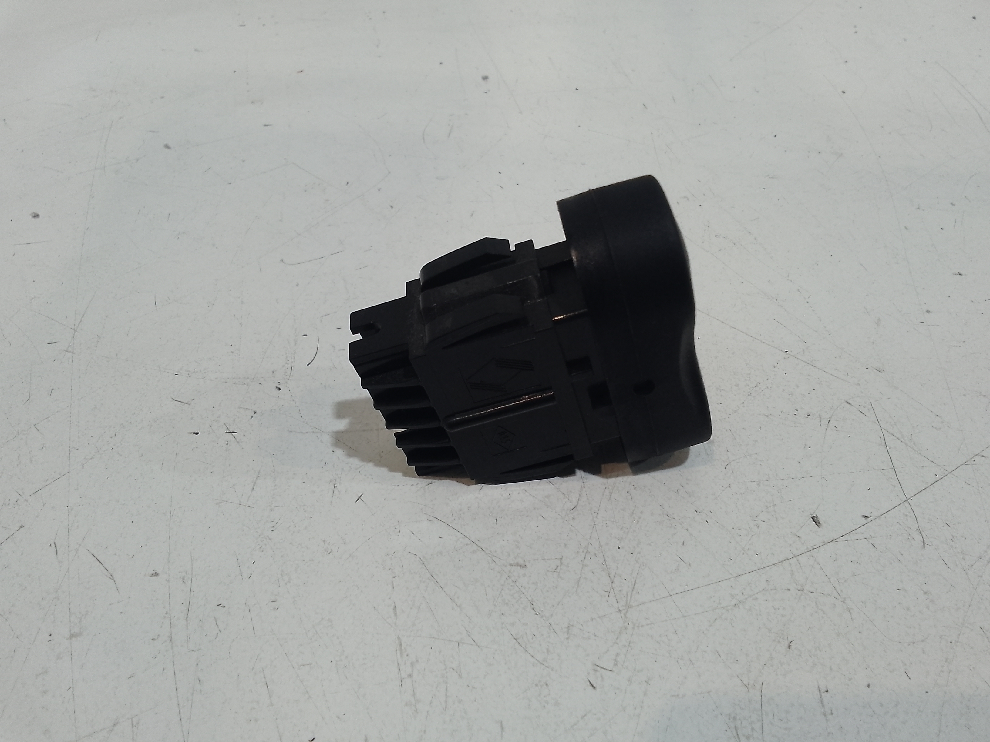 Interruttore chiusura automatica porte per Dacia Duster 1 Serie (2010 - In produzione)