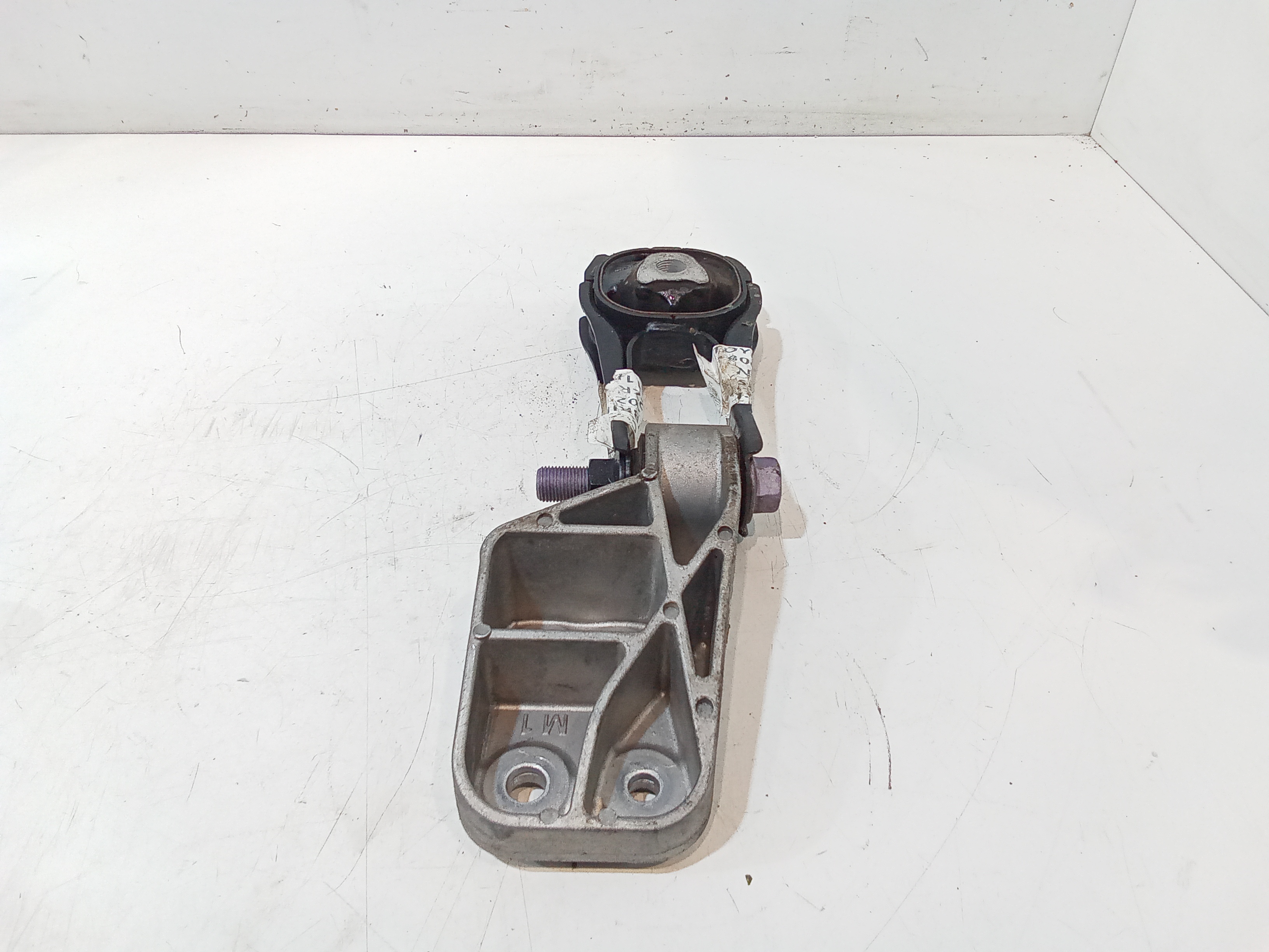 Supporto motore per Toyota C-hr Ibrida (16>) (2016 - In produzione)