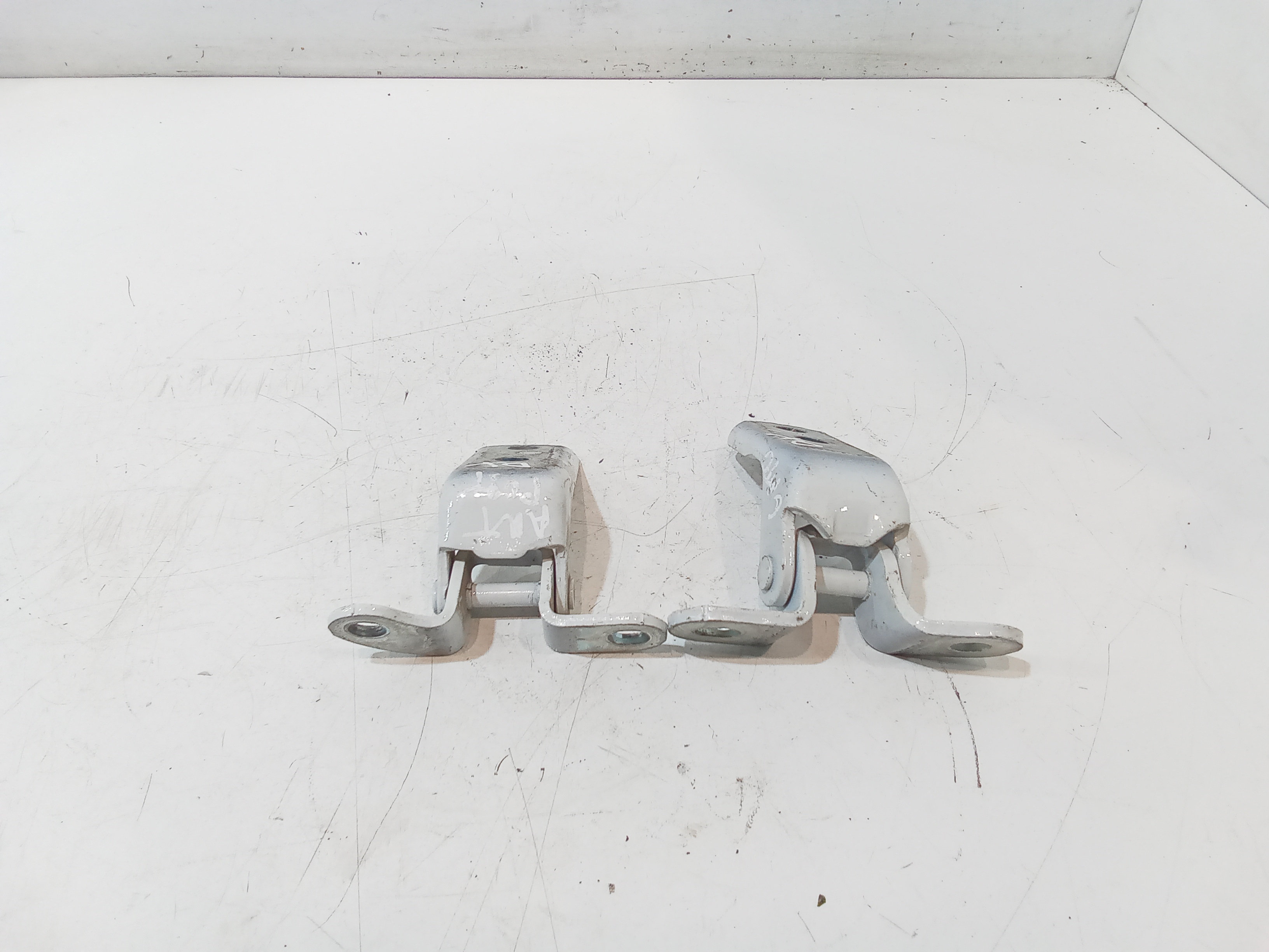 Coppia cerniere porta anteriore DX per Toyota C-hr Ibrida (16>) (2016 - In produzione)