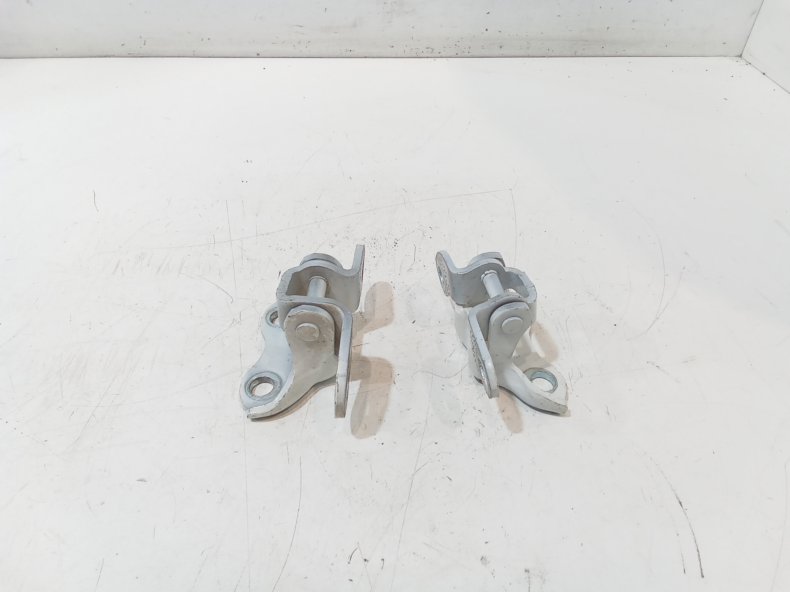 Coppia cerniere porta posteriore DX per Toyota C-hr Ibrida (16>) (2016 - In produzione)