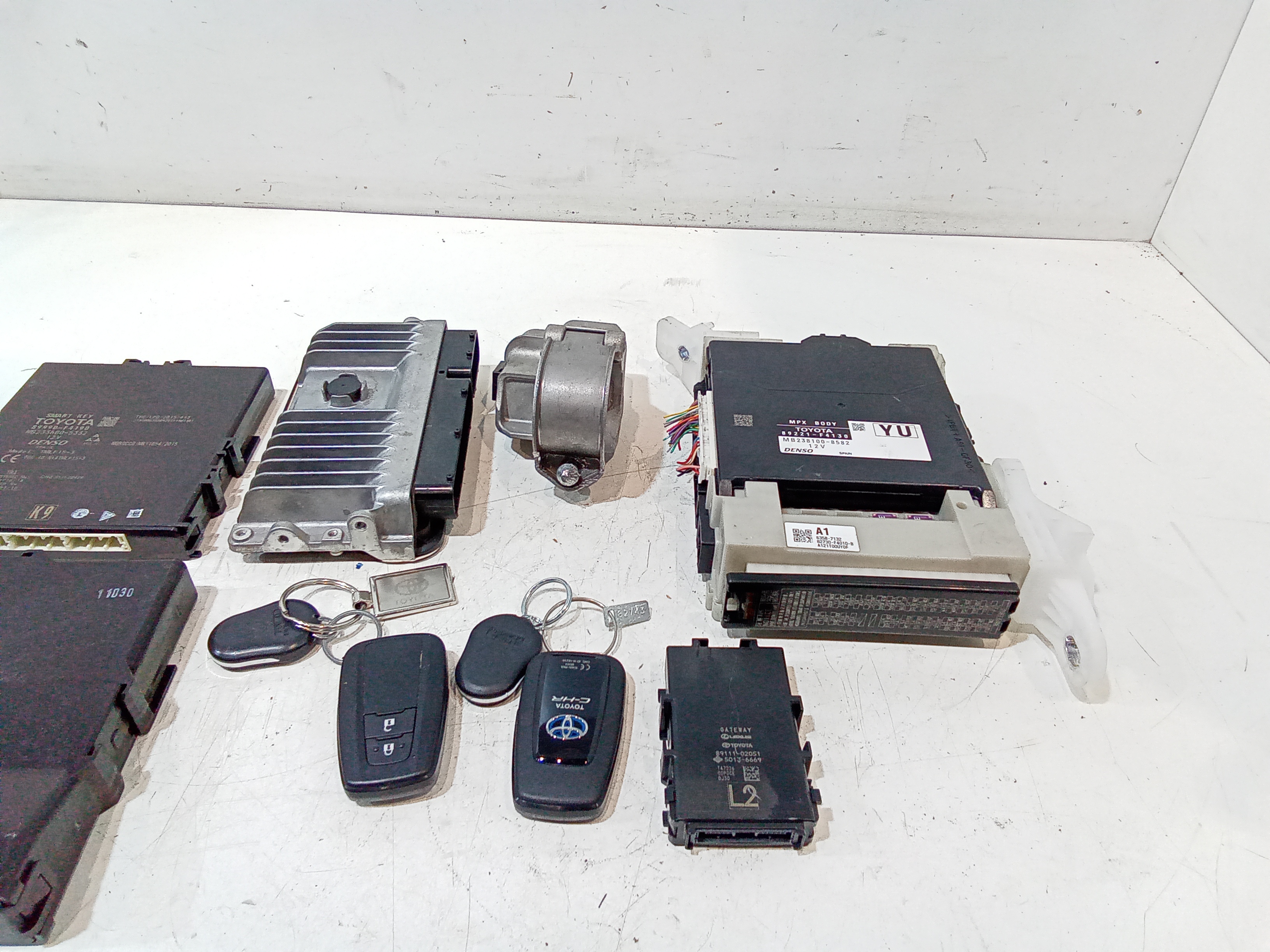 Kit accensione per Toyota C-hr Ibrida (16>) (2016 - In produzione)