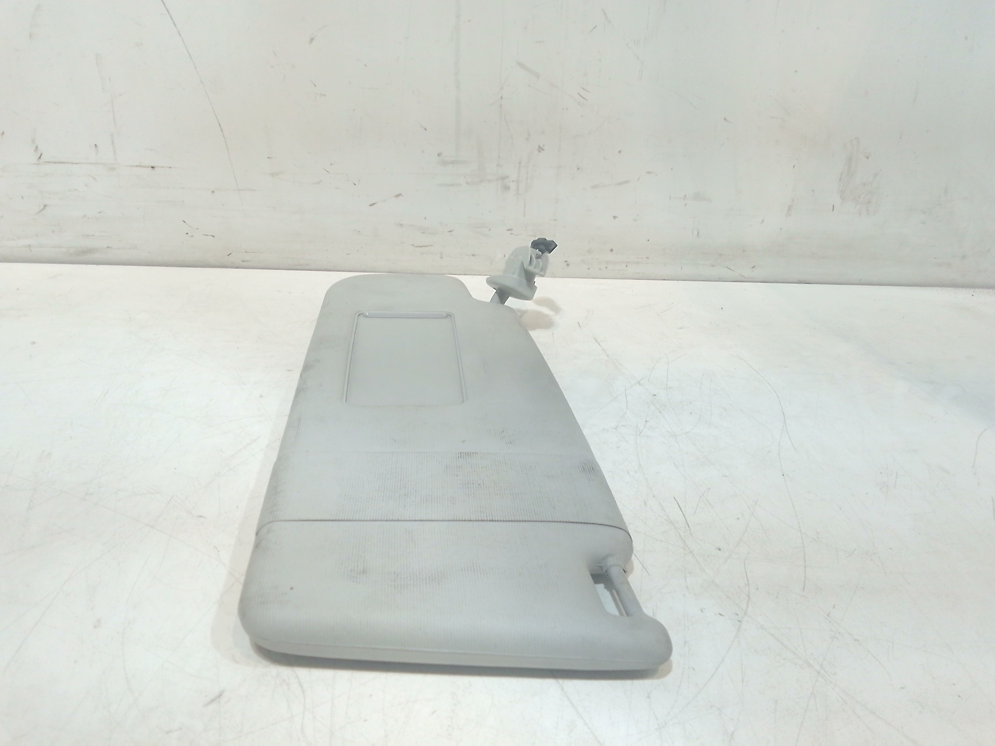 Parasole aletta anteriore Lato Guida per Volkswagen Polo 4 Serie (2001 - 2009)