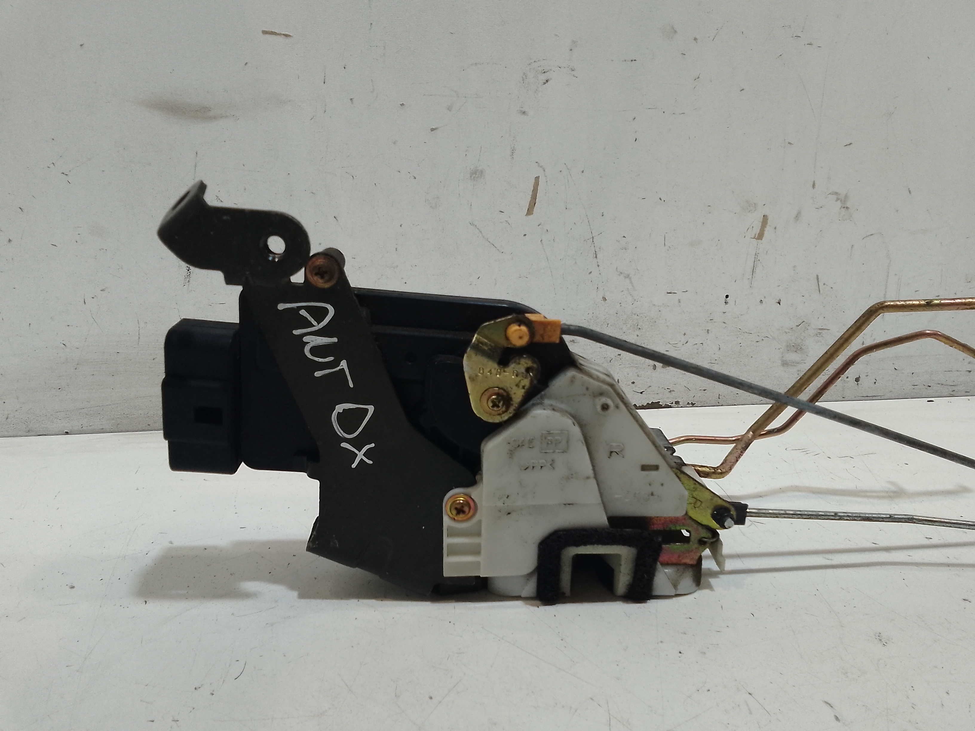 Serratura Anteriore Destra per Suzuki Ignis 2 Serie (2003 - 2009)