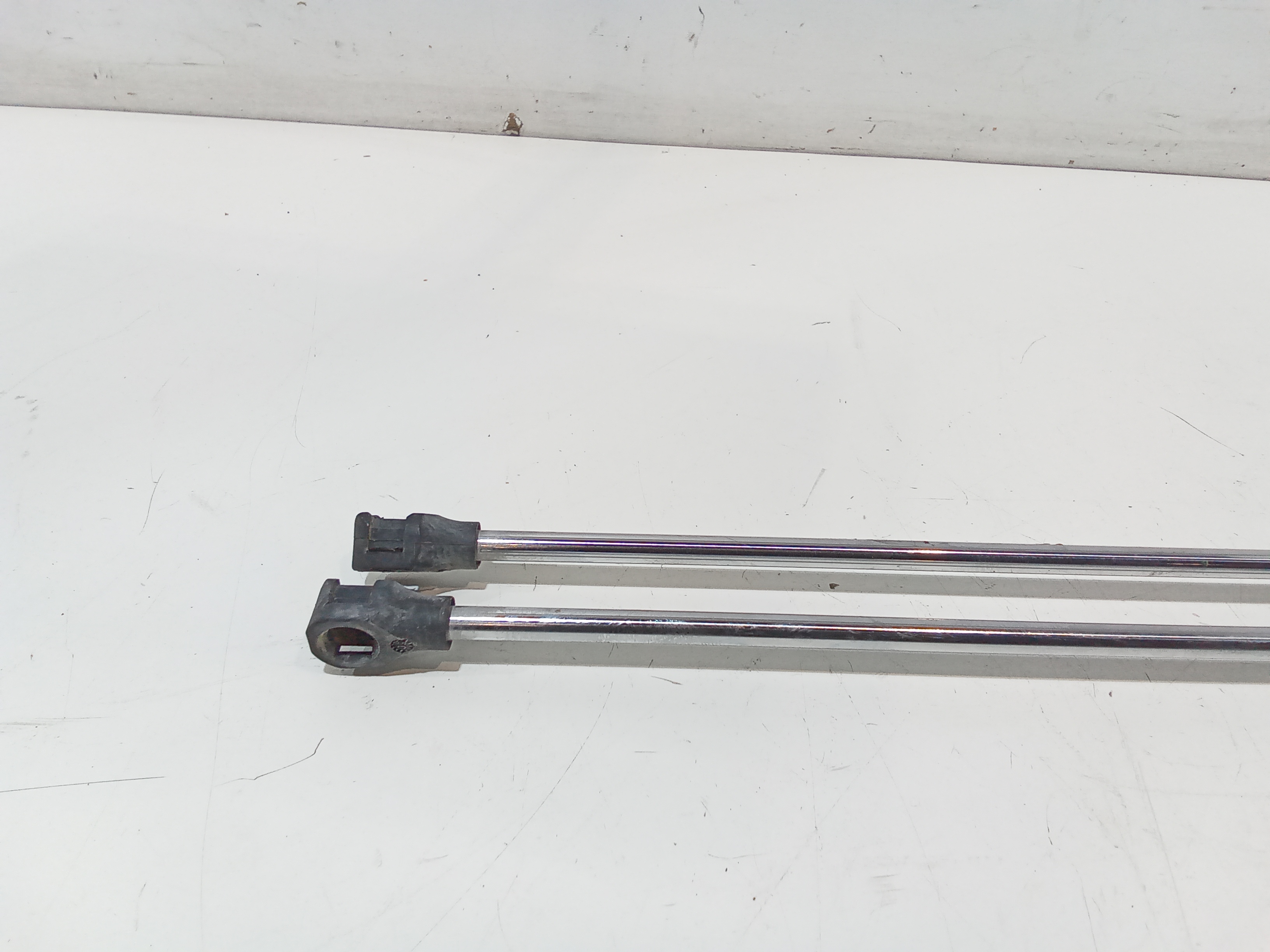 Pistoncini cofano Post. per Peugeot Partner 3 Serie (2008 - In produzione)