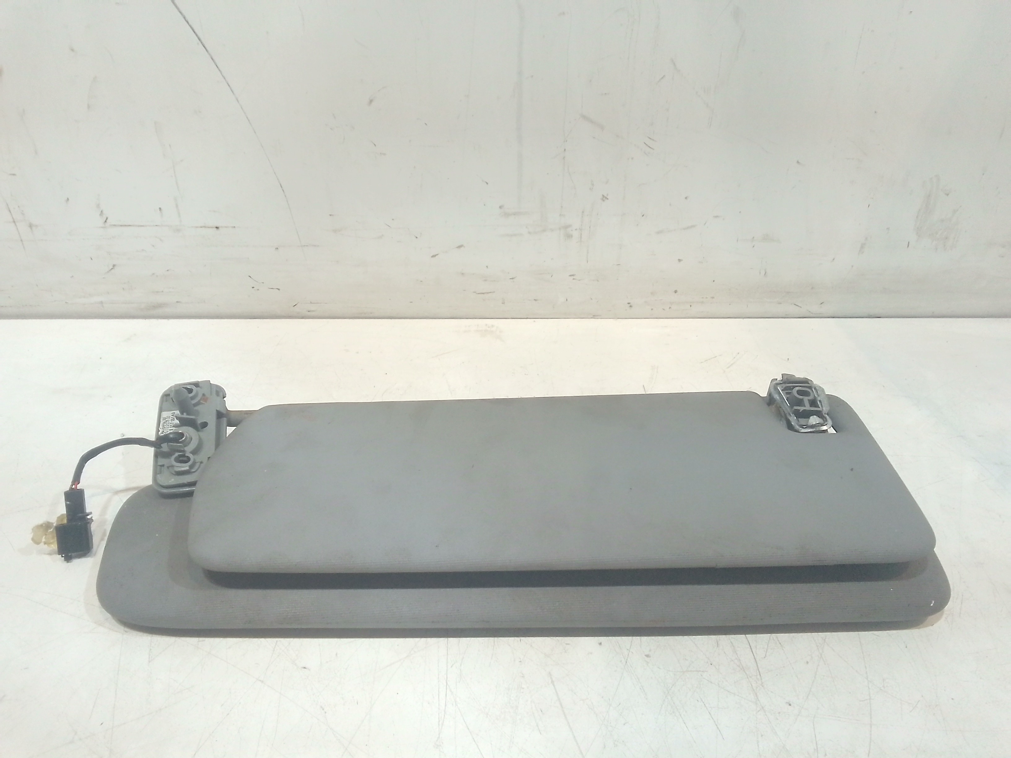 Parasole aletta anteriore Lato Guida per Volkswagen Touareg 1 Serie (2002 - 2006)