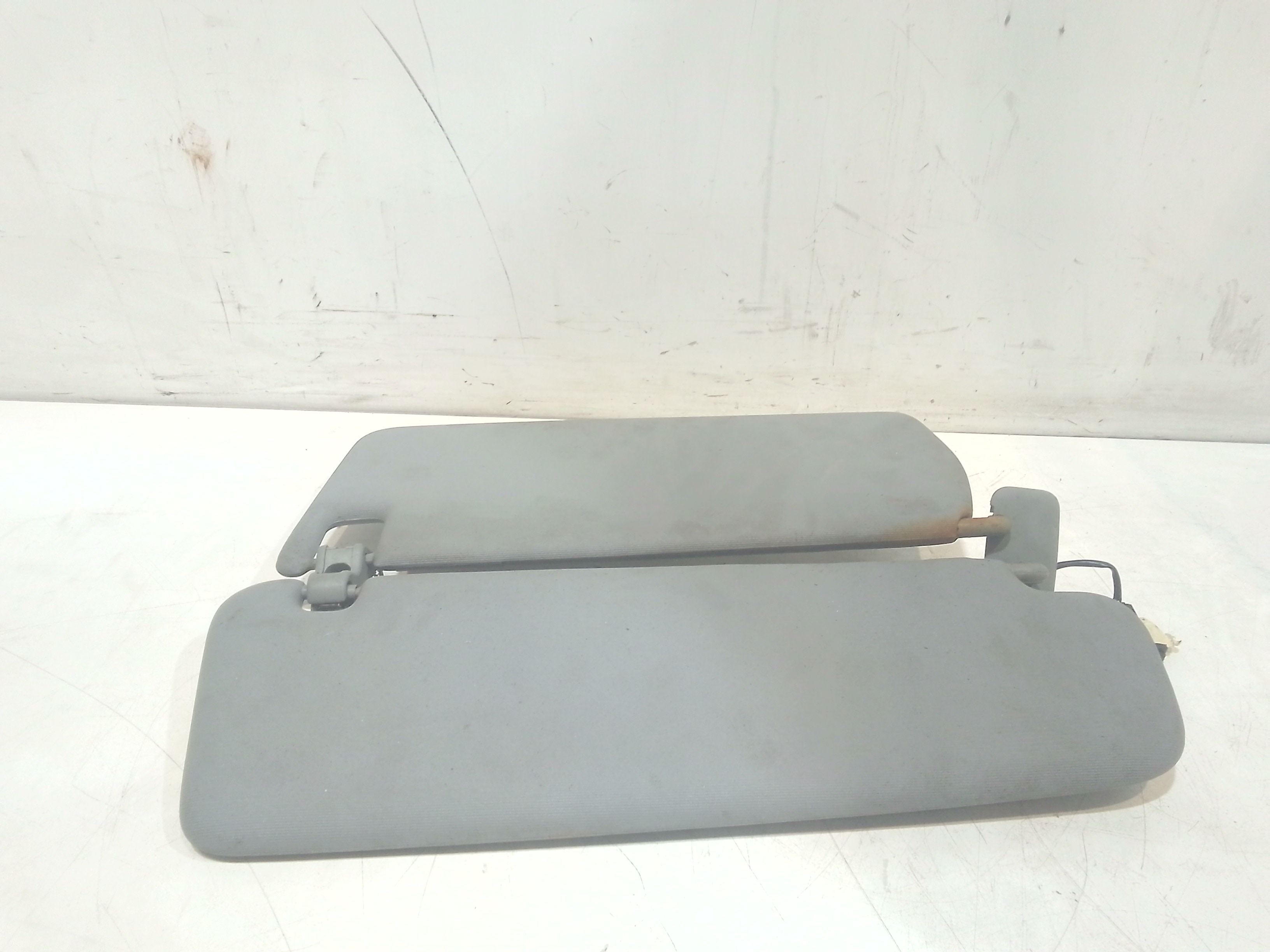 Parasole aletta anteriore Lato Guida per Volkswagen Touareg 1 Serie (2002 - 2006)