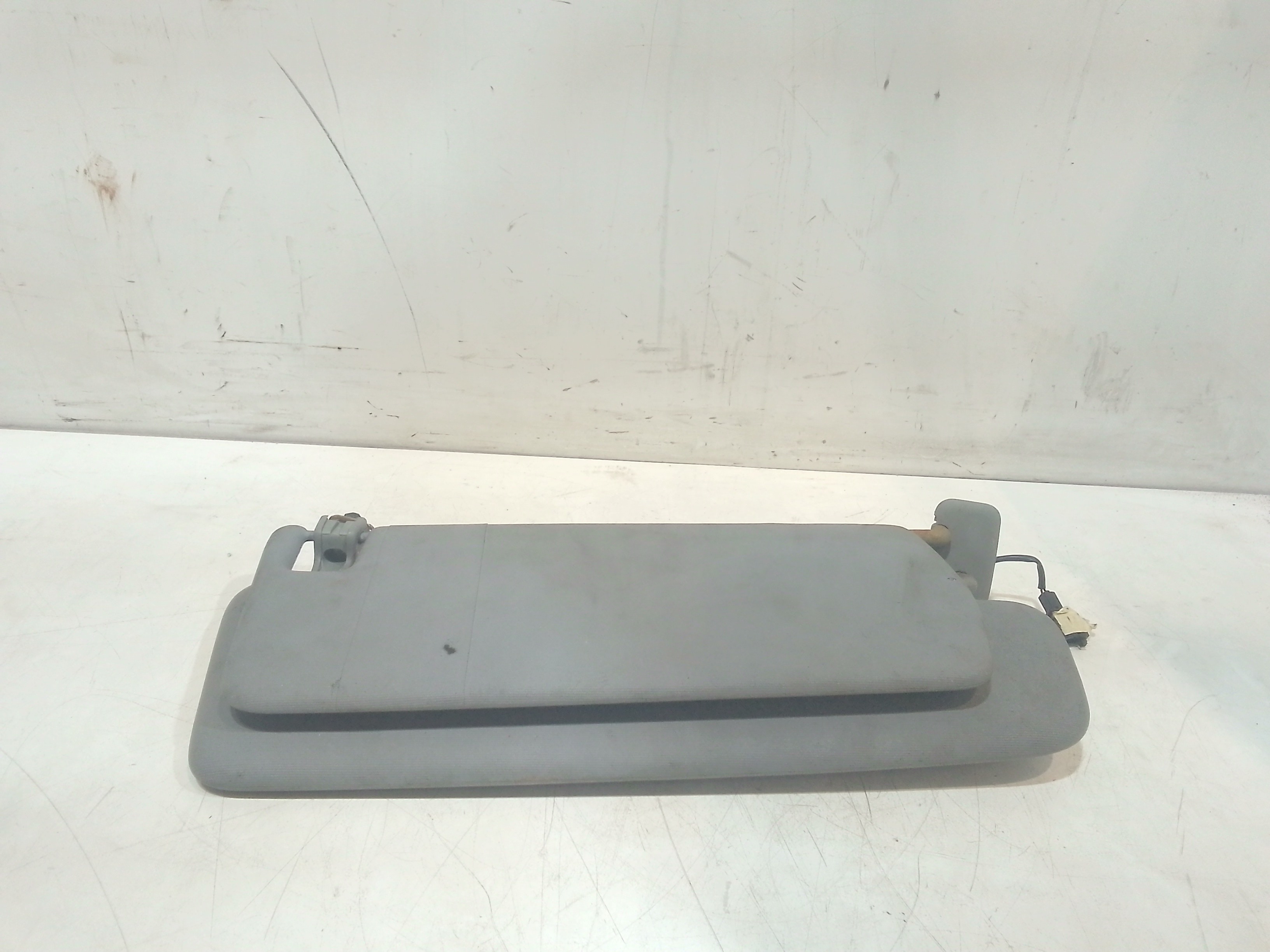 Parasole aletta anteriore Lato Guida per Volkswagen Touareg 1 Serie (2002 - 2006)