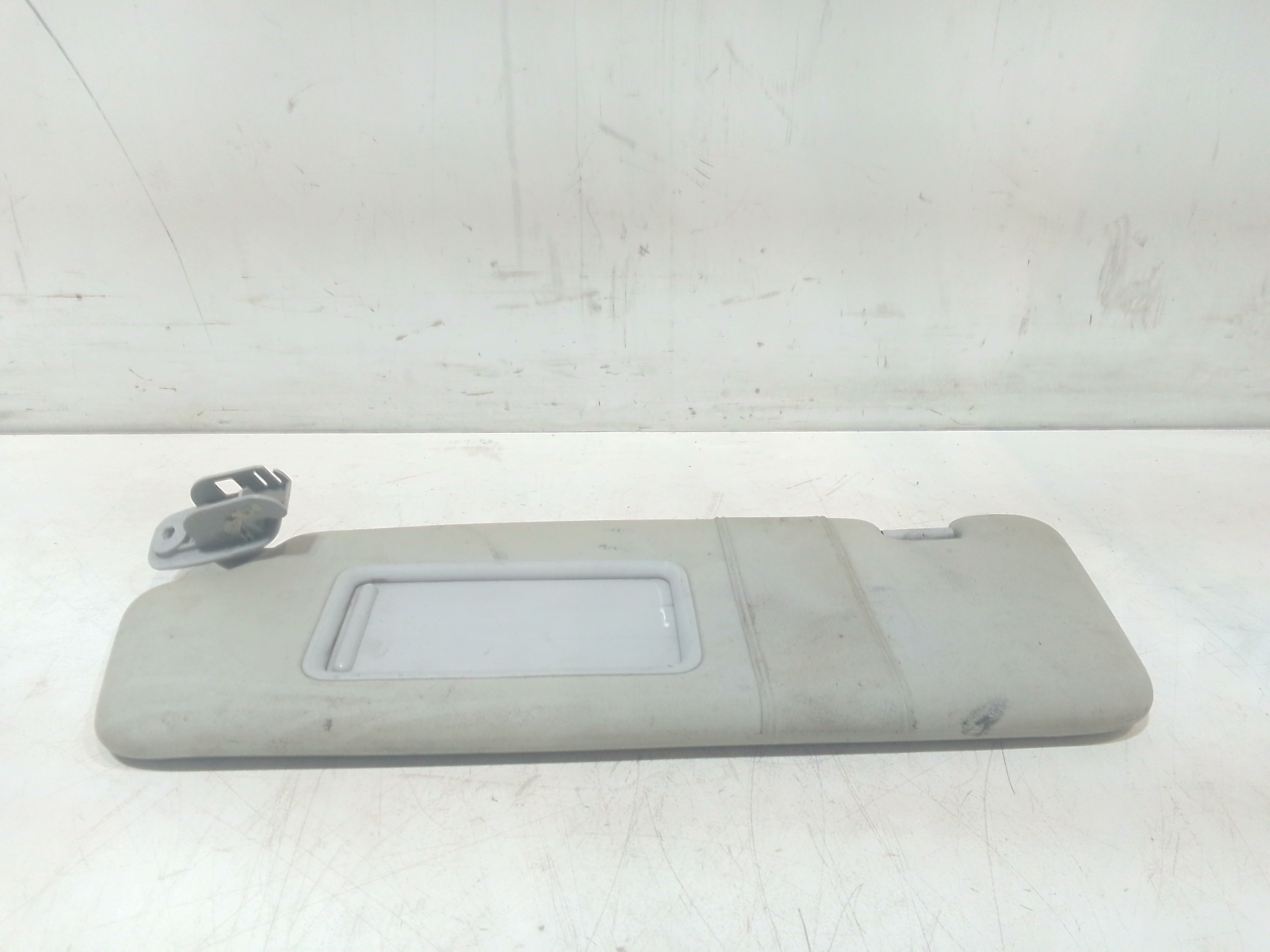 Parasole aletta anteriore Lato Guida per Audi A4 Avant (8ed) (04>08) (2004 - 2008)