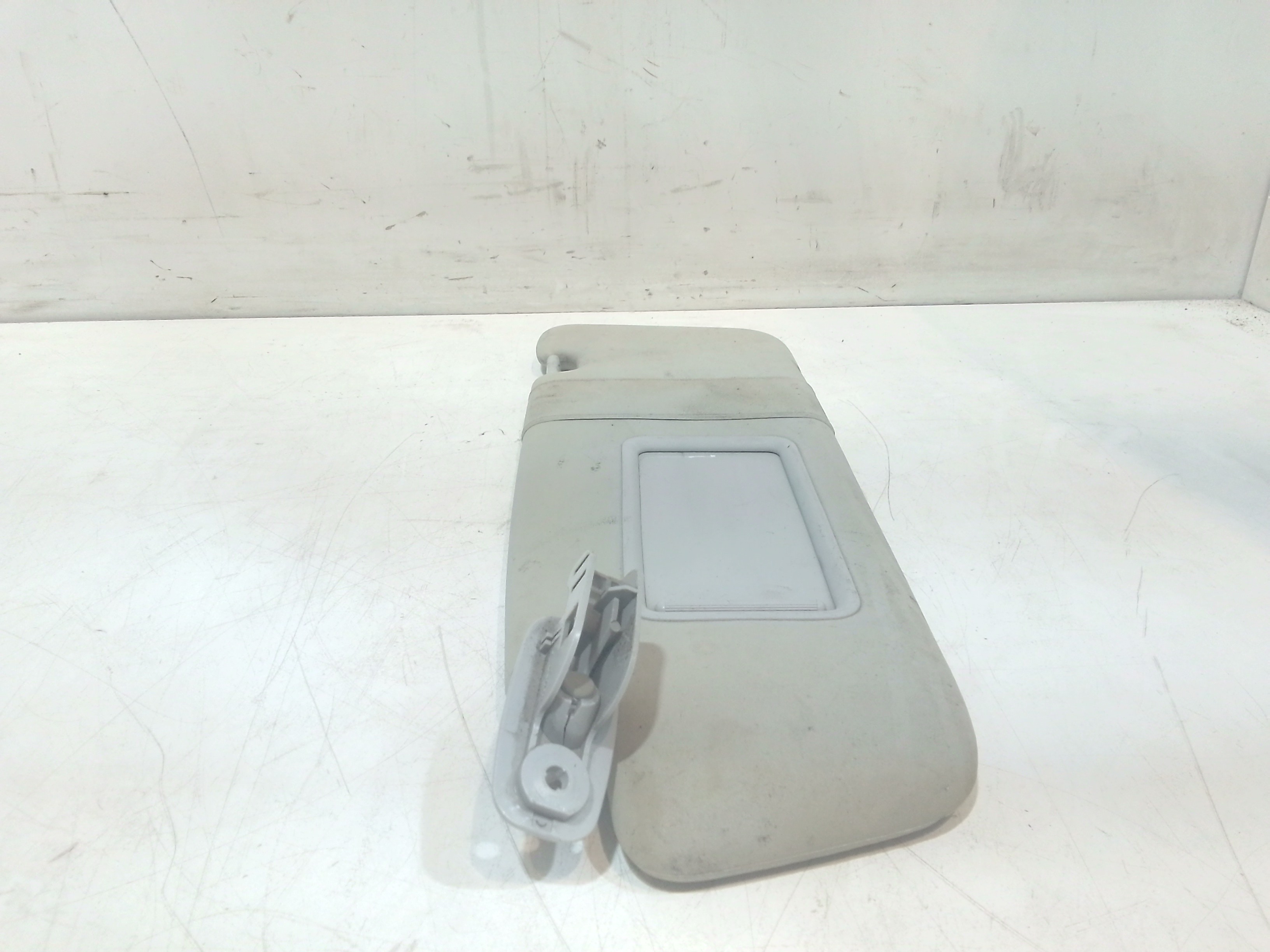 Parasole aletta anteriore Lato Guida per Audi A4 Avant (8ed) (04>08) (2004 - 2008)