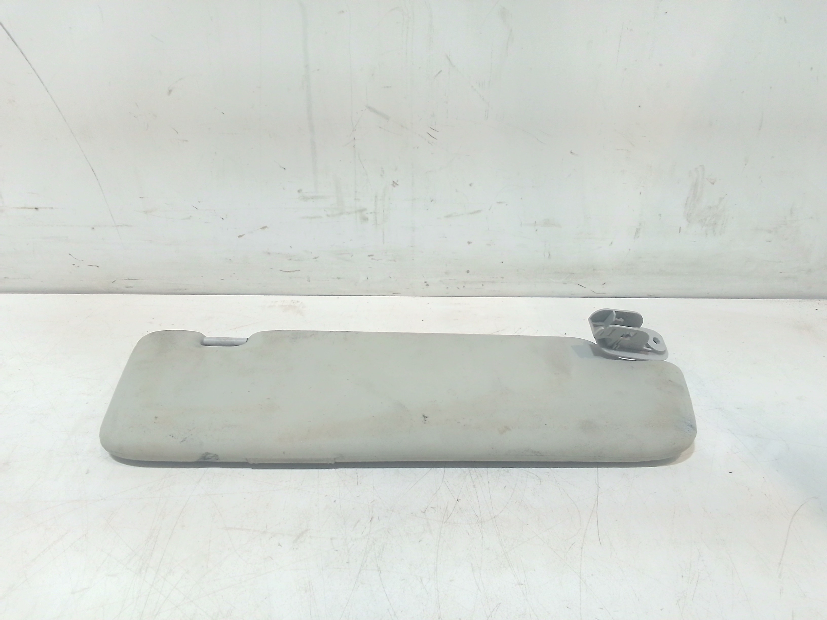 Parasole aletta anteriore Lato Guida per Audi A4 Avant (8ed) (04>08) (2004 - 2008)